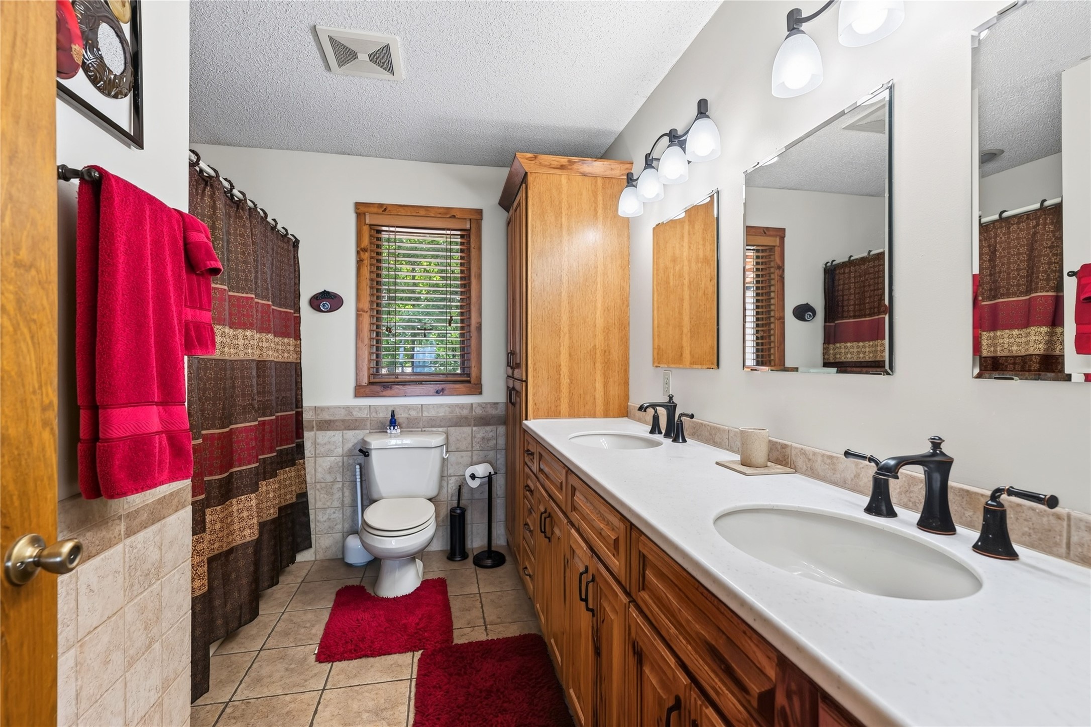8457 N County Highway K Property Photo 17