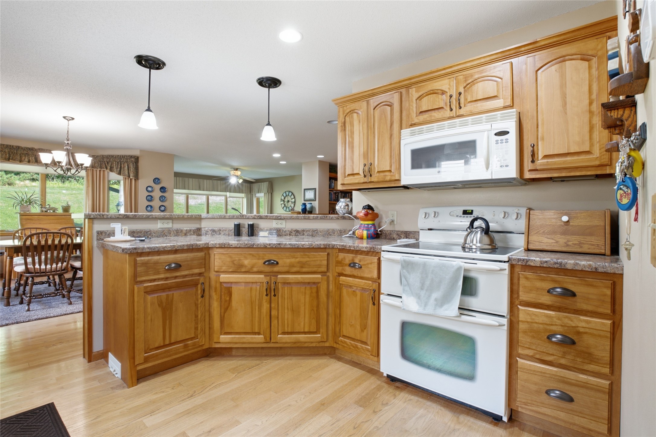 2615 E Princeton Avenue Property Photo 18