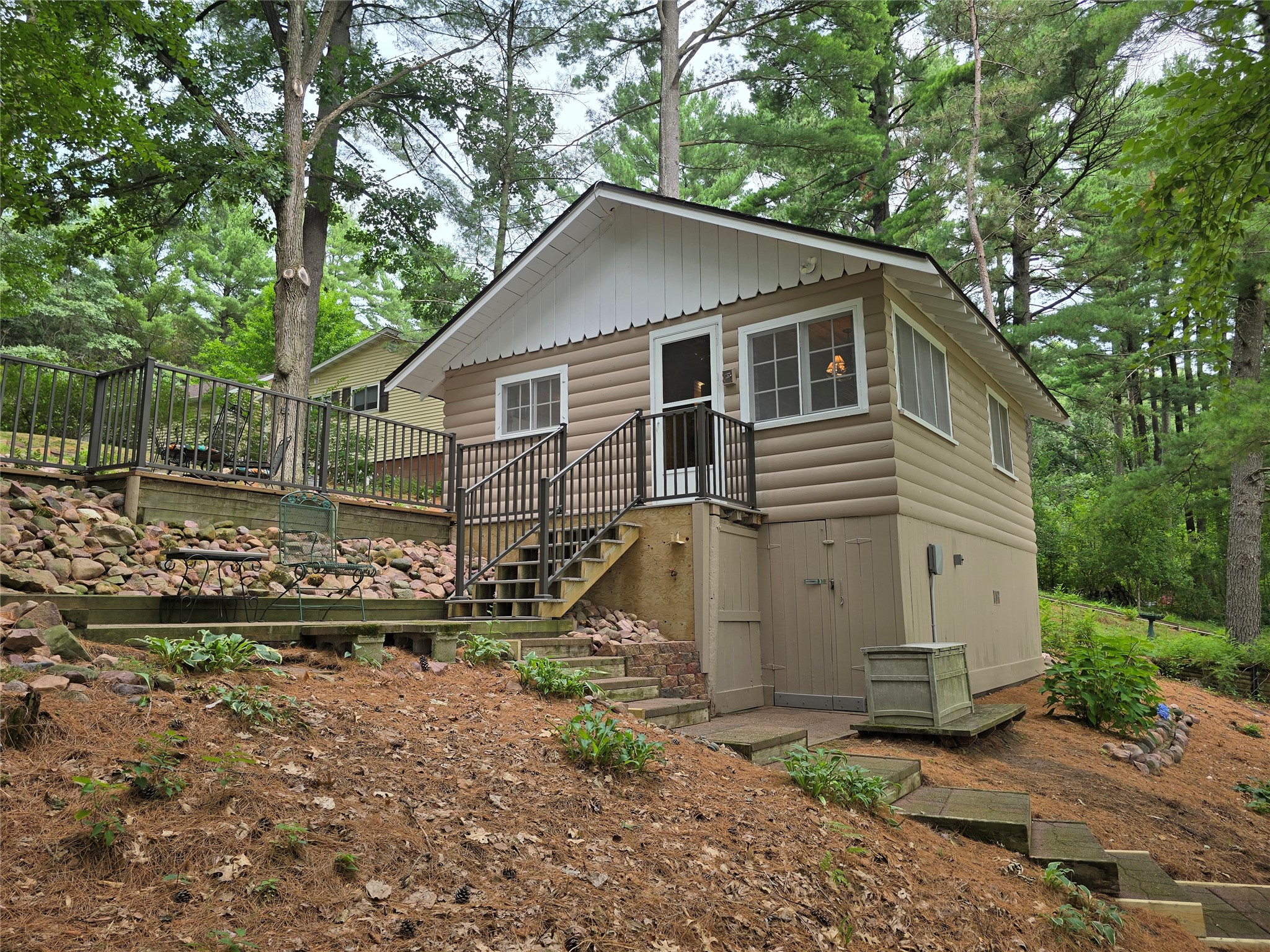 1327 21 1/2 Street Property Photo 6