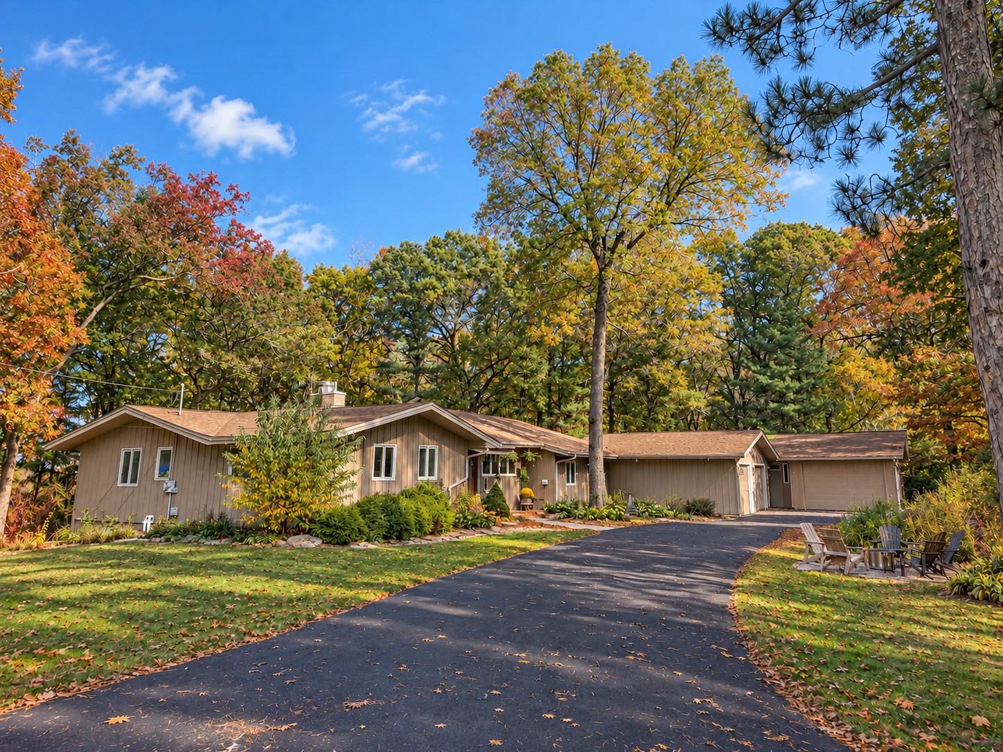 990 Blackoak Road Property Photo 1