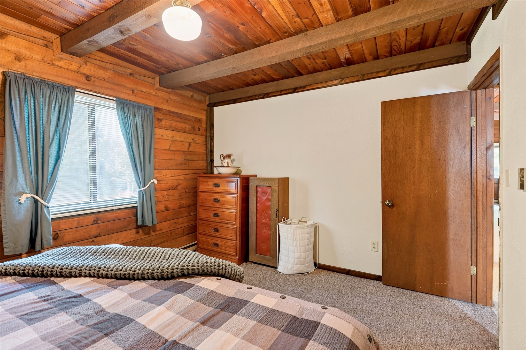 17605 Woodcrest Drive Property Photo 19