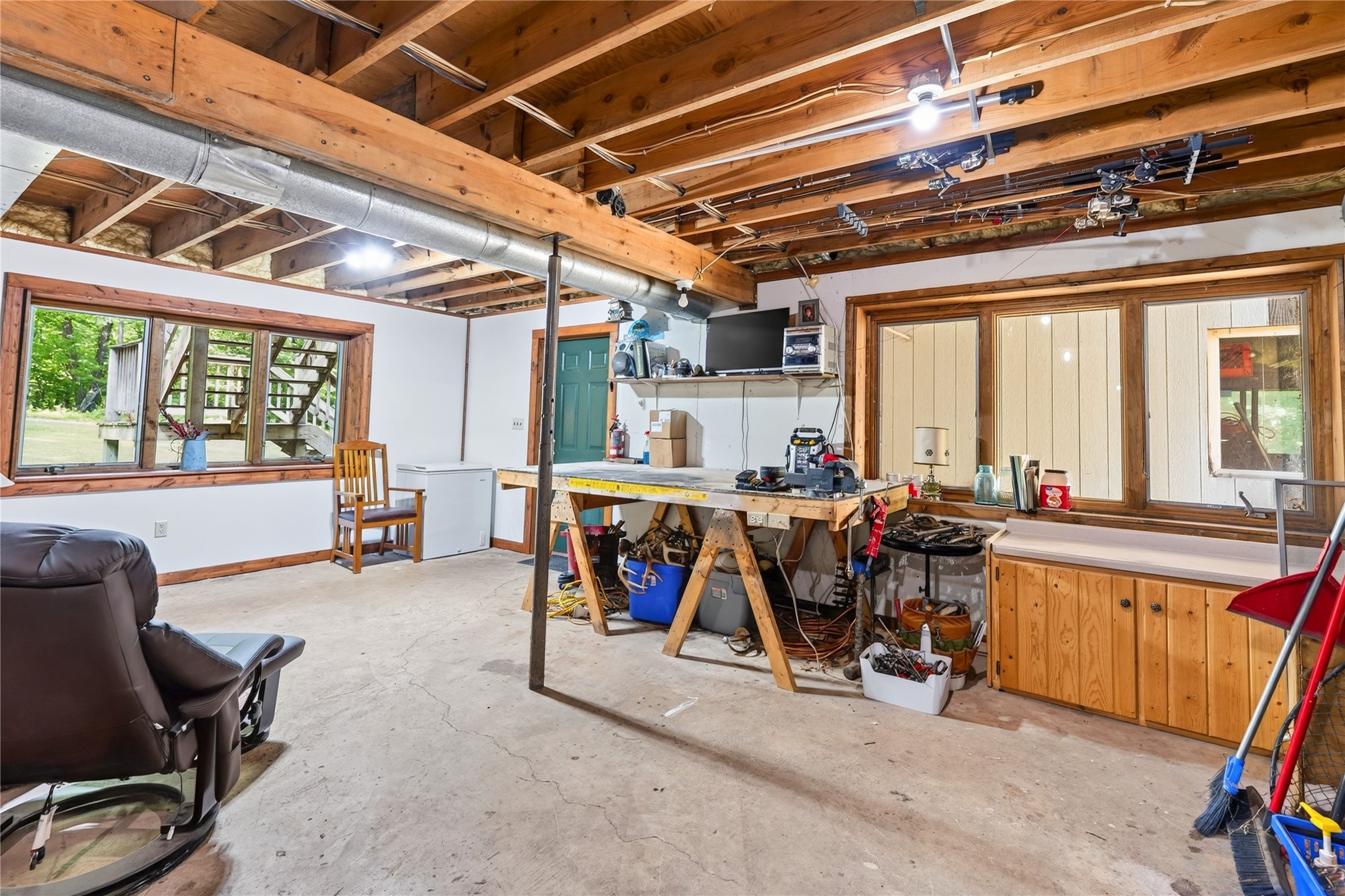 17605 Woodcrest Drive Property Photo 27