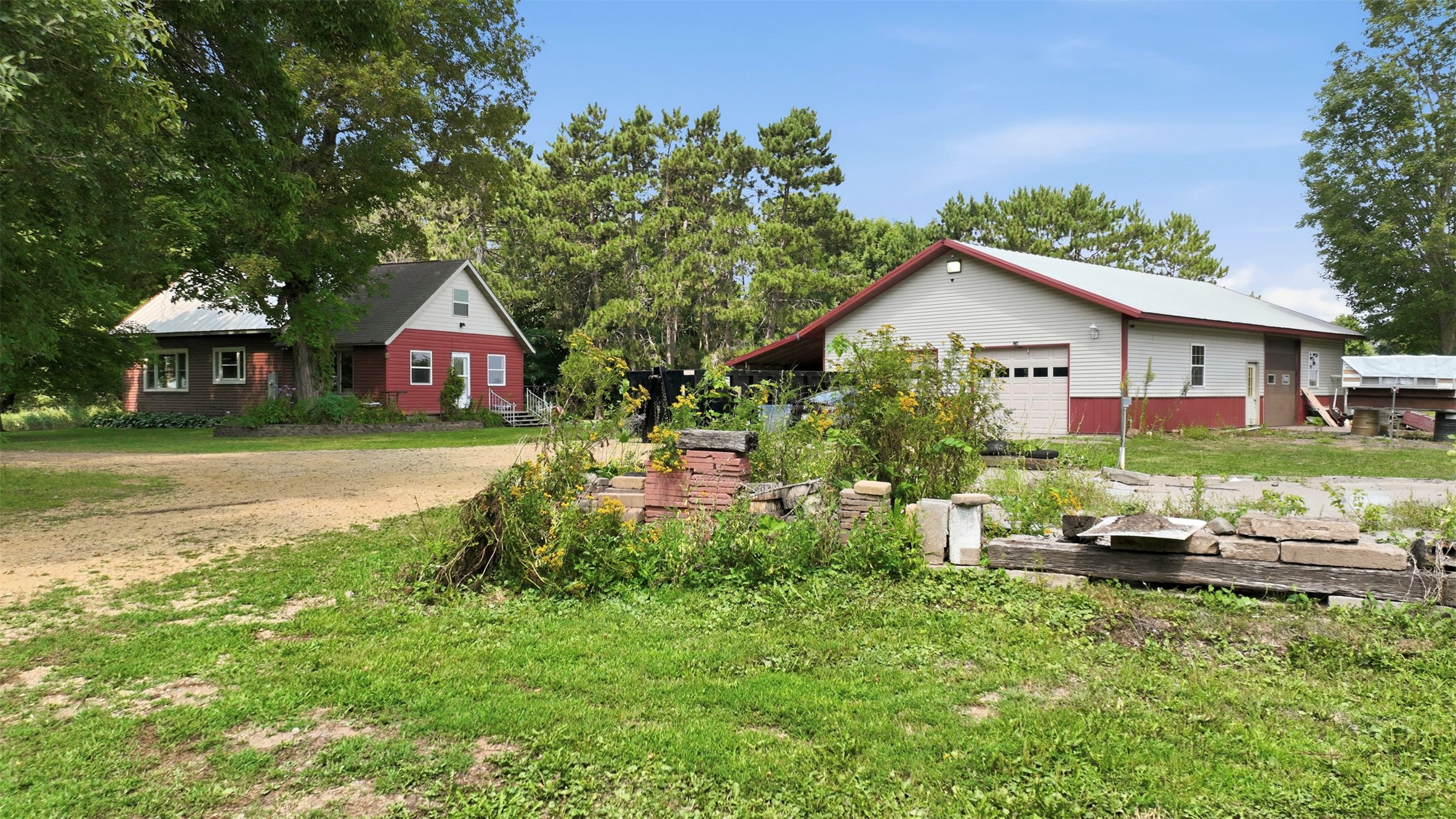 1456 210th Street Property Photo 4