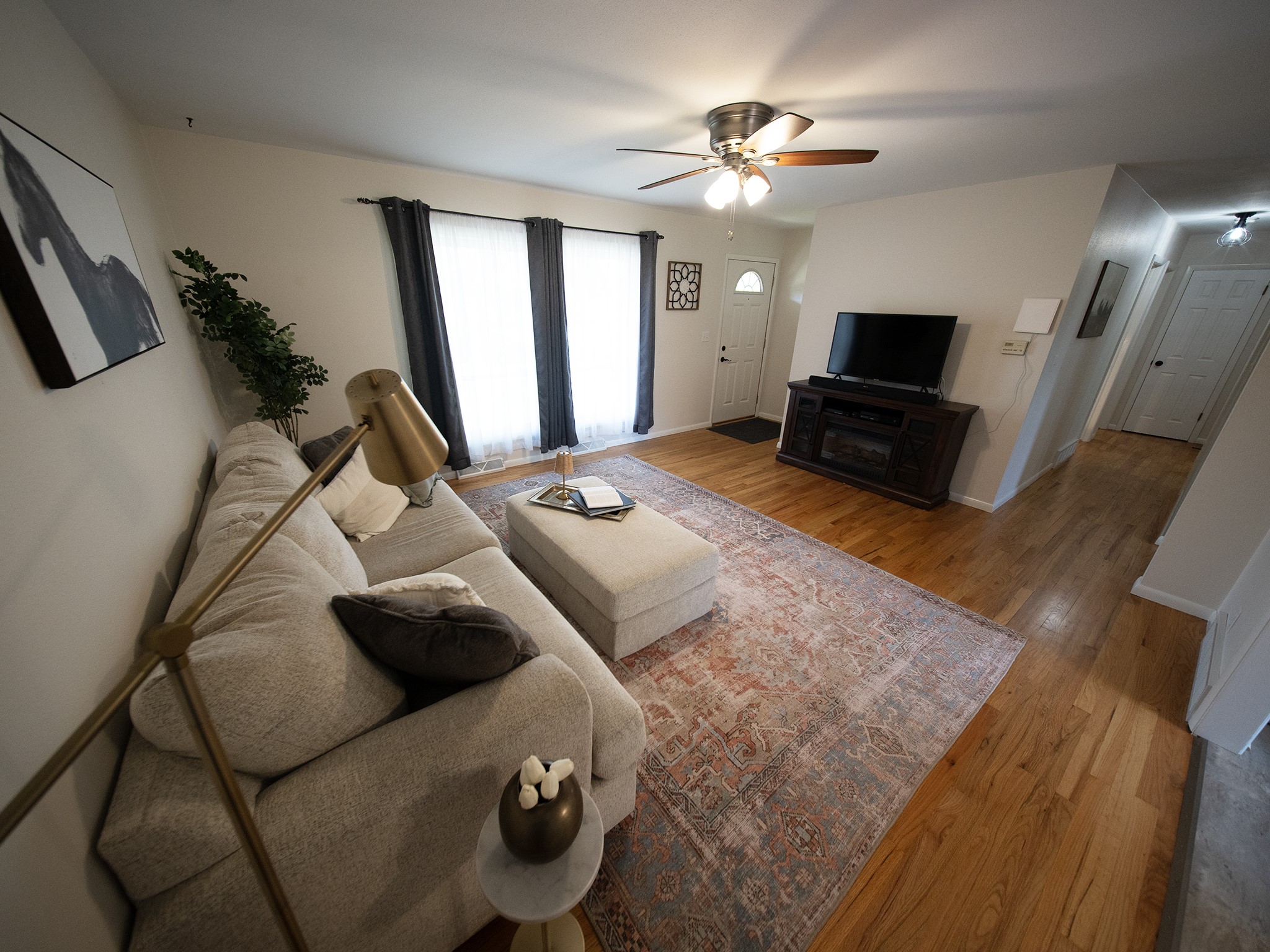 2411 Lynn Avenue Property Photo 6