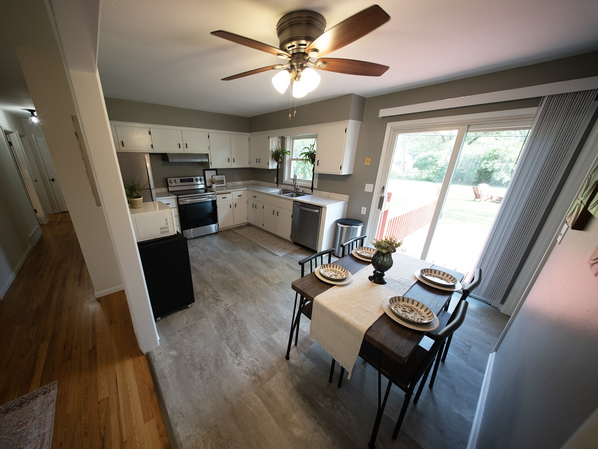 2411 Lynn Avenue Property Photo 11