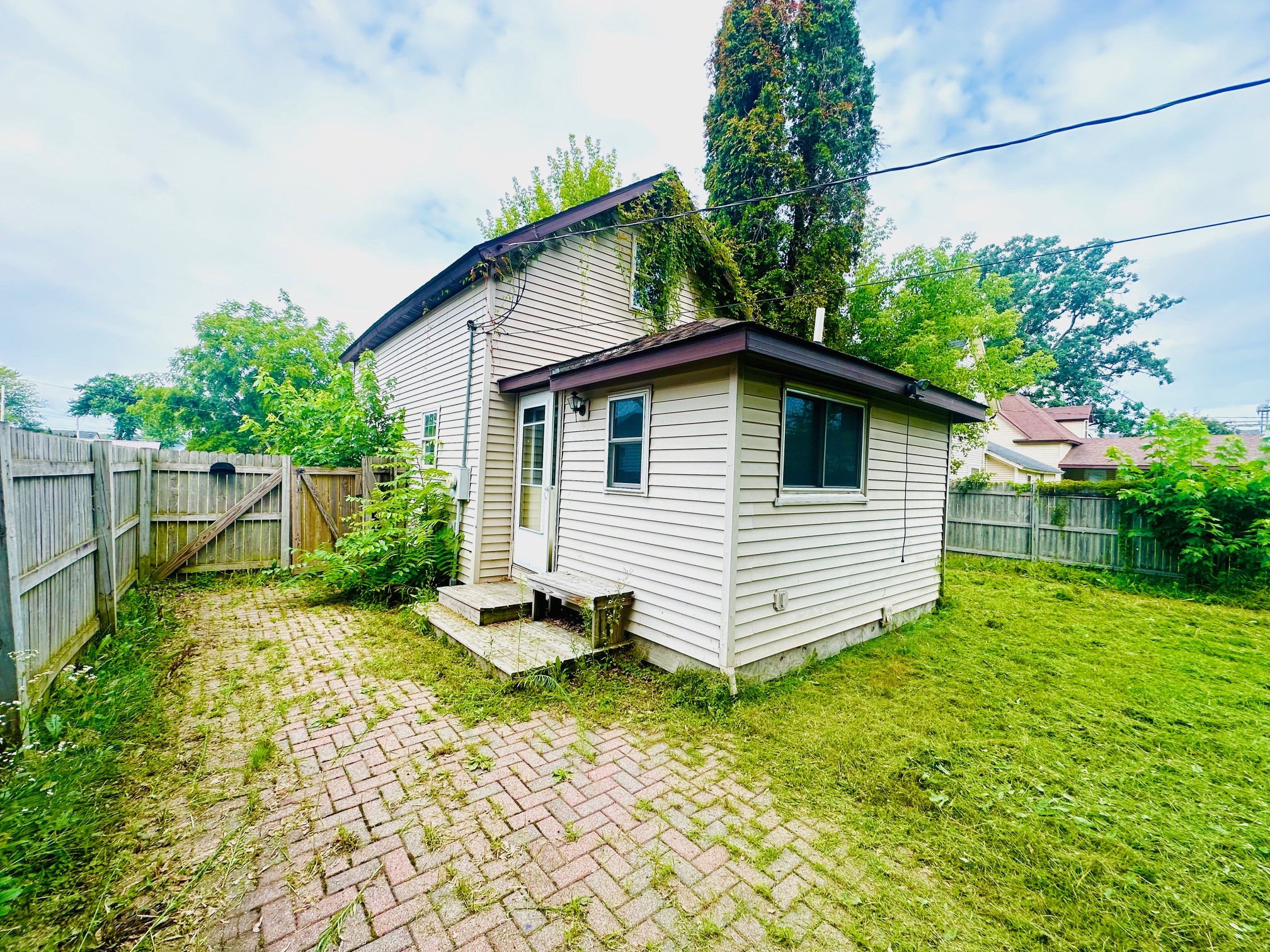 36 S 10th Street Property Photo 4