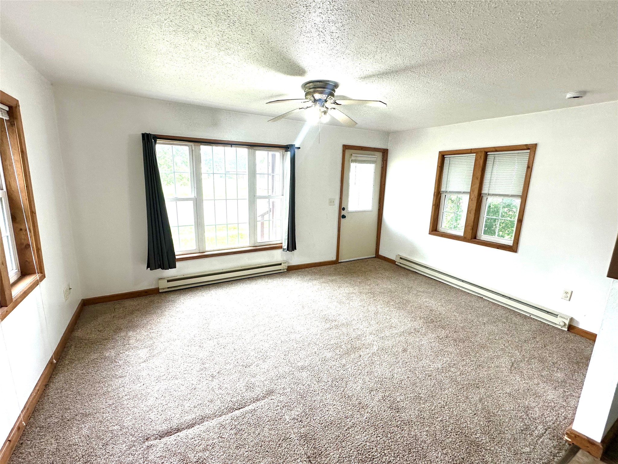 36 S 10th Street Property Photo 8