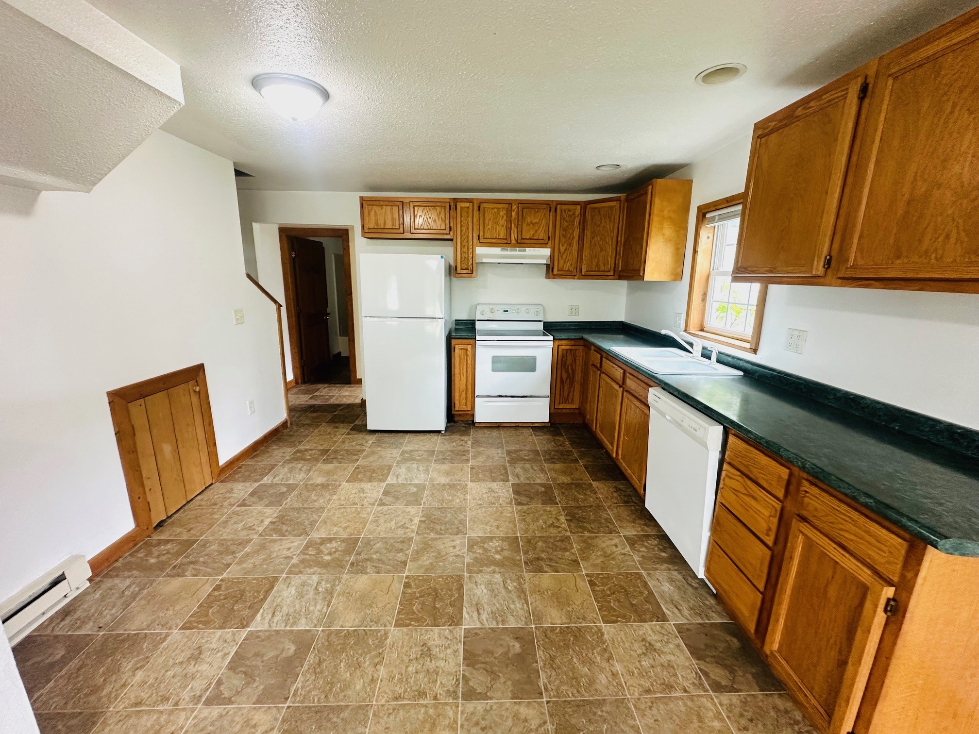 36 S 10th Street Property Photo 12