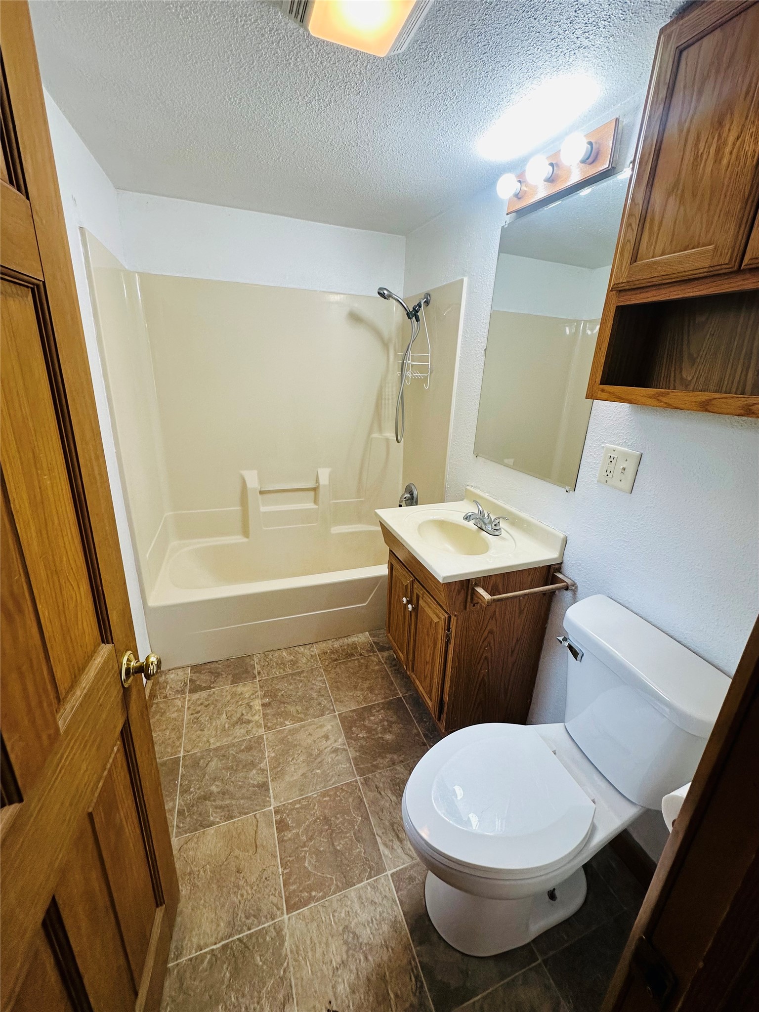 36 S 10th Street Property Photo 13