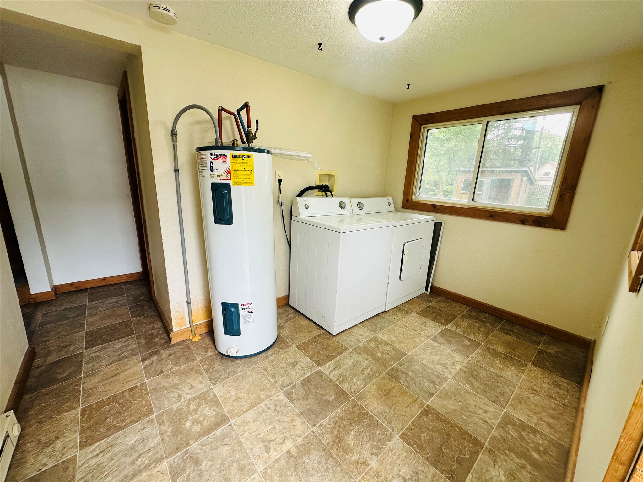 36 S 10th Street Property Photo 14