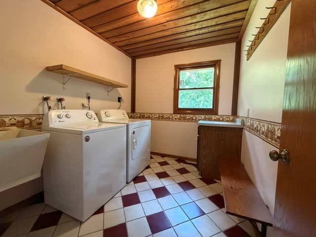 5880 Crocus Lane Property Photo 19