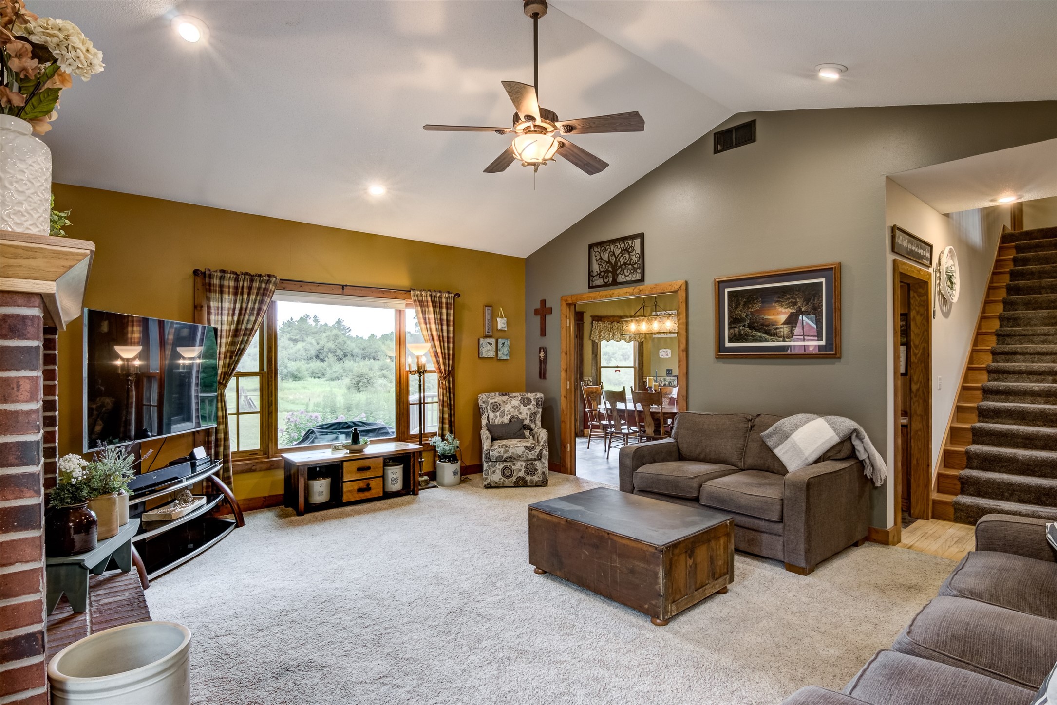 4825 N Taylor Road Property Photo 3