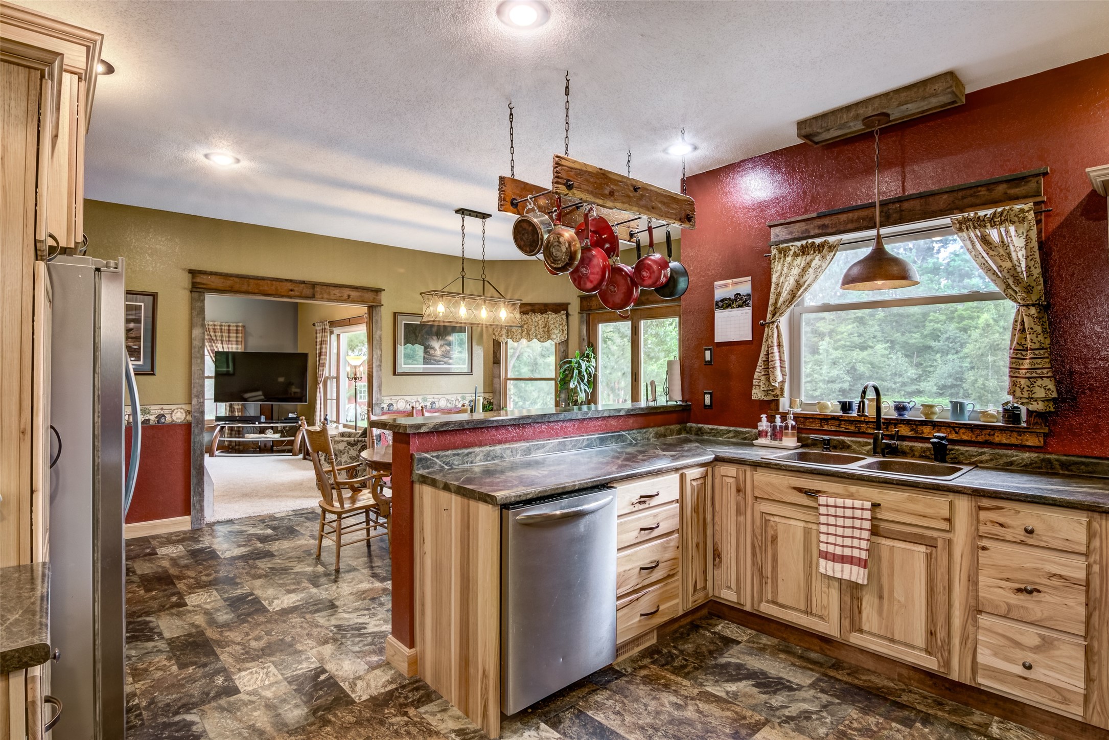 4825 N Taylor Road Property Photo 10
