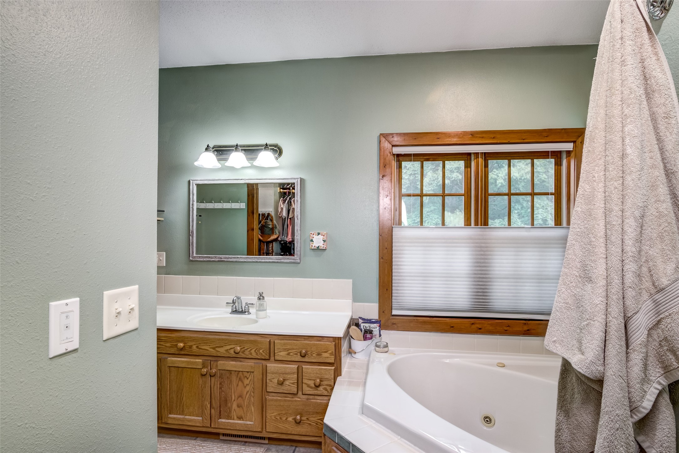 4825 N Taylor Road Property Photo 18