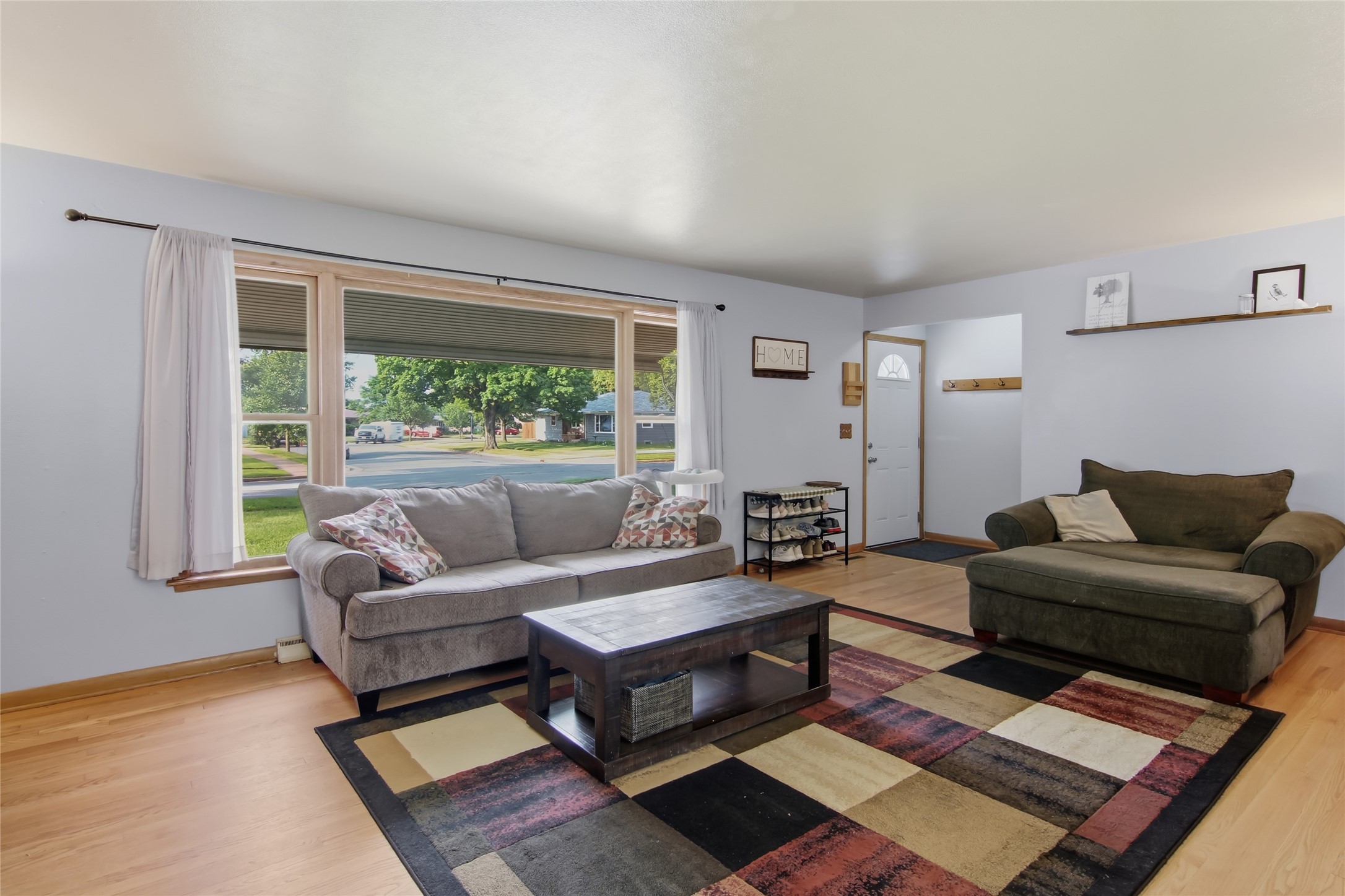904 E Lexington Boulevard Property Photo 8