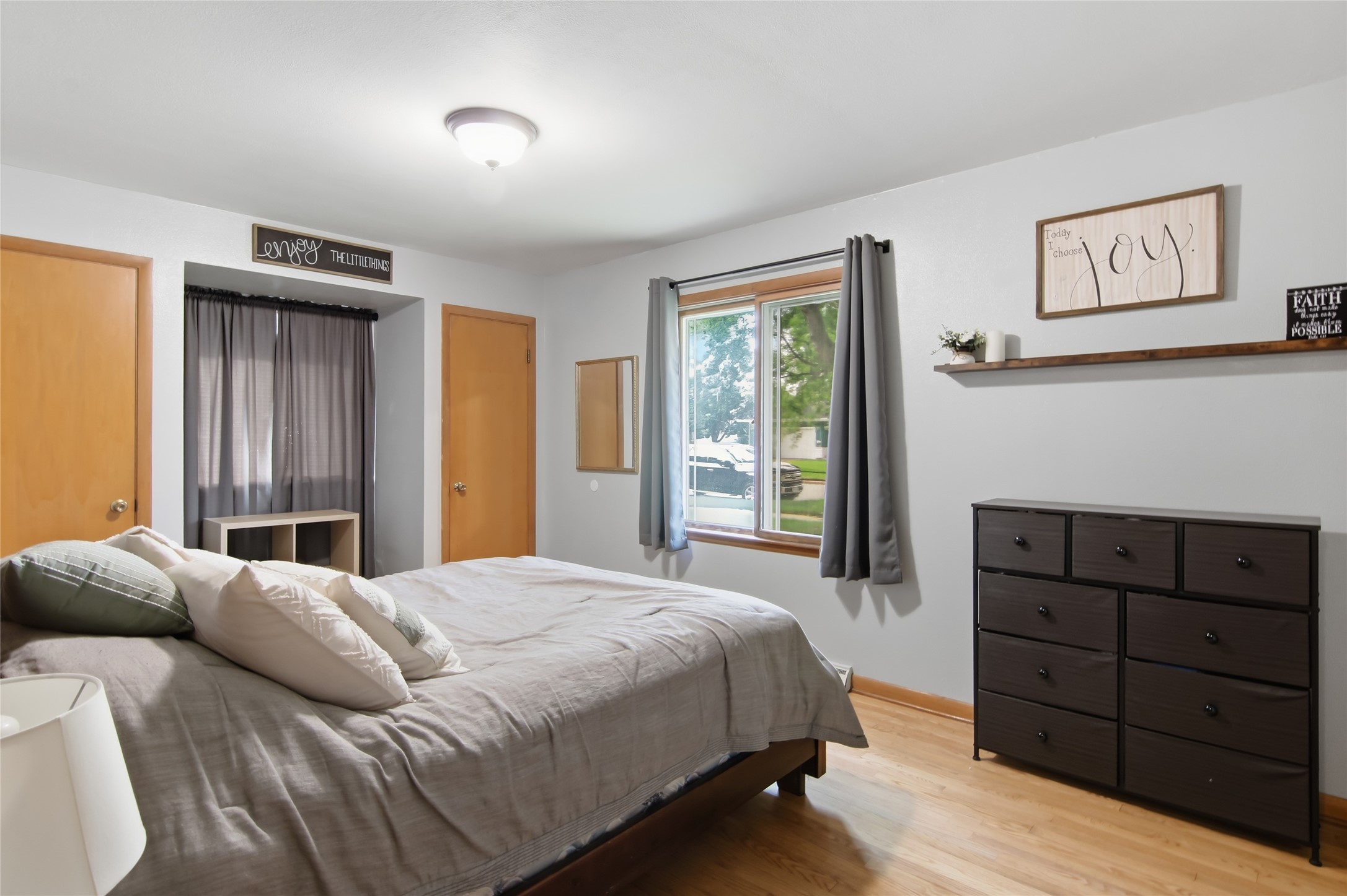 904 E Lexington Boulevard Property Photo 18