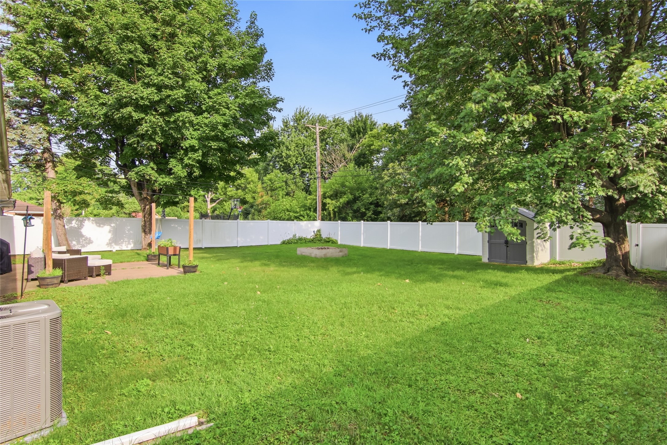 904 E Lexington Boulevard Property Photo 37