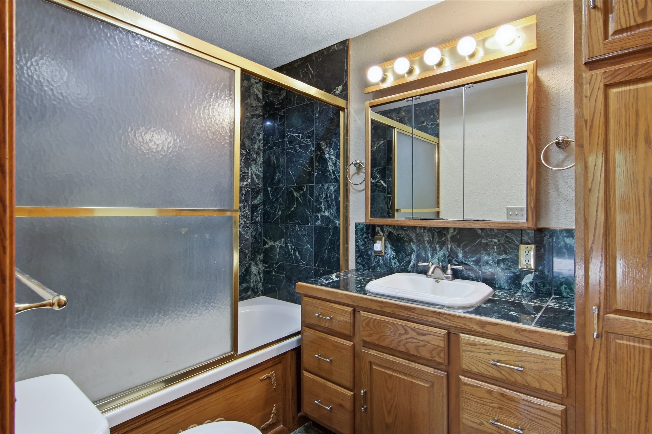 3153 Deerfield Road Property Photo 17