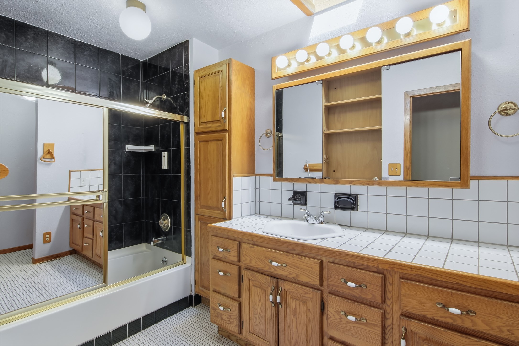 3153 Deerfield Road Property Photo 20
