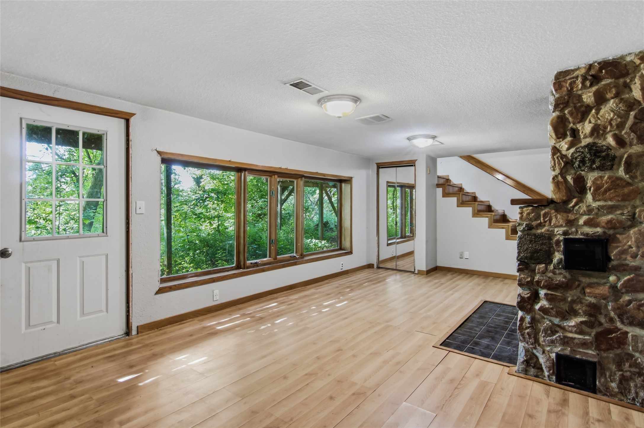 3153 Deerfield Road Property Photo 23