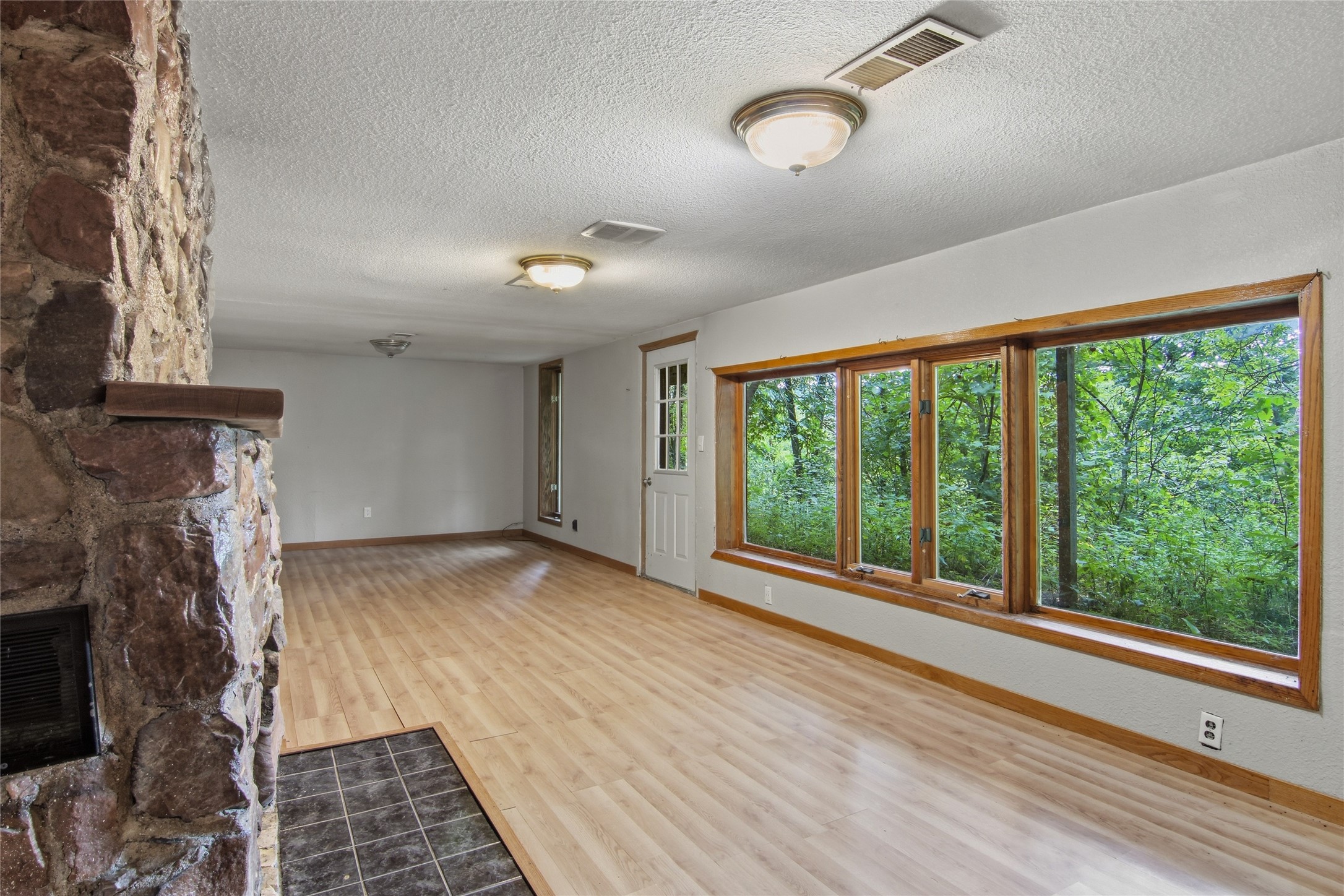 3153 Deerfield Road Property Photo 24