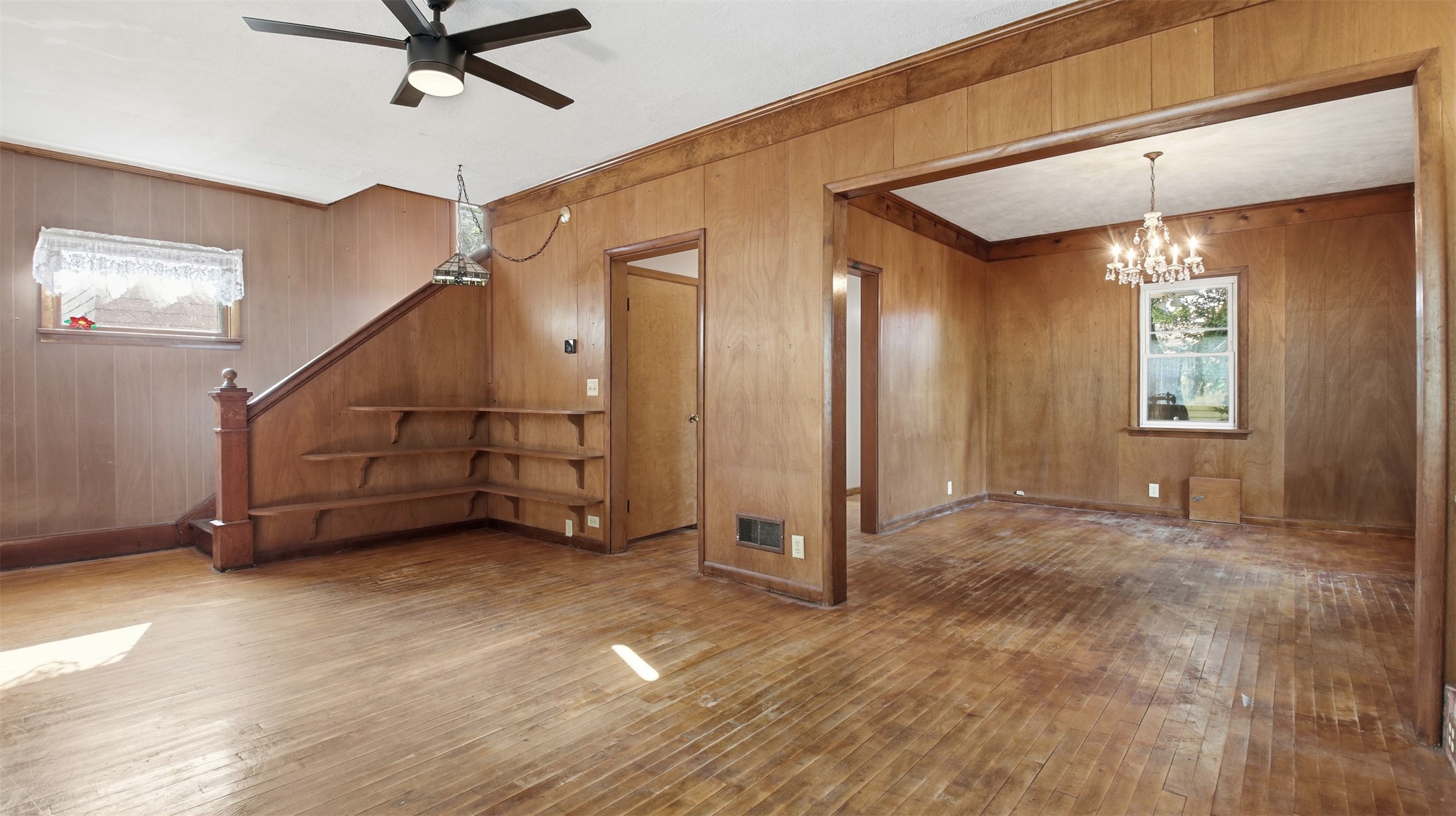 715 Water Street Property Photo 6