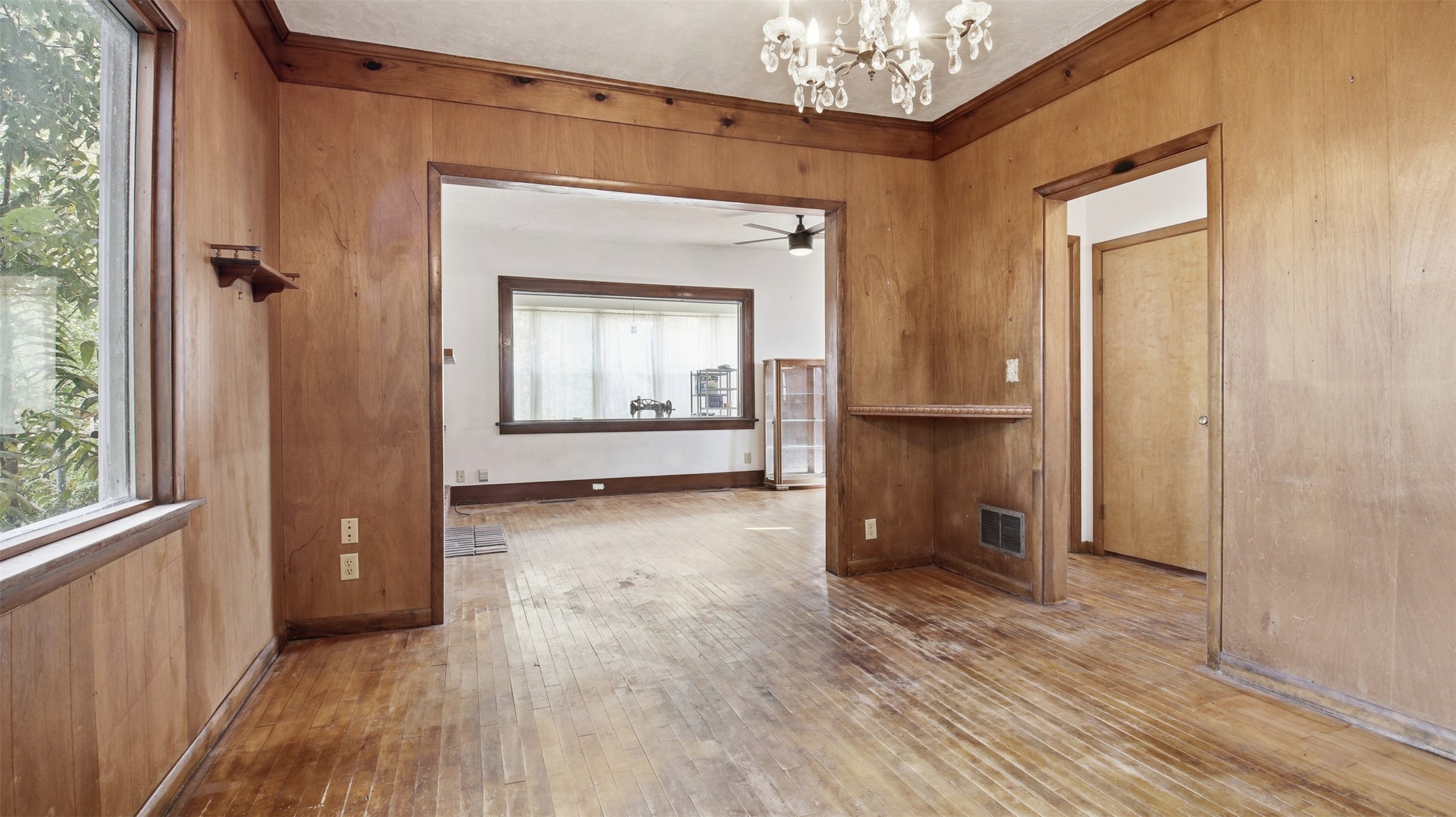 715 Water Street Property Photo 8