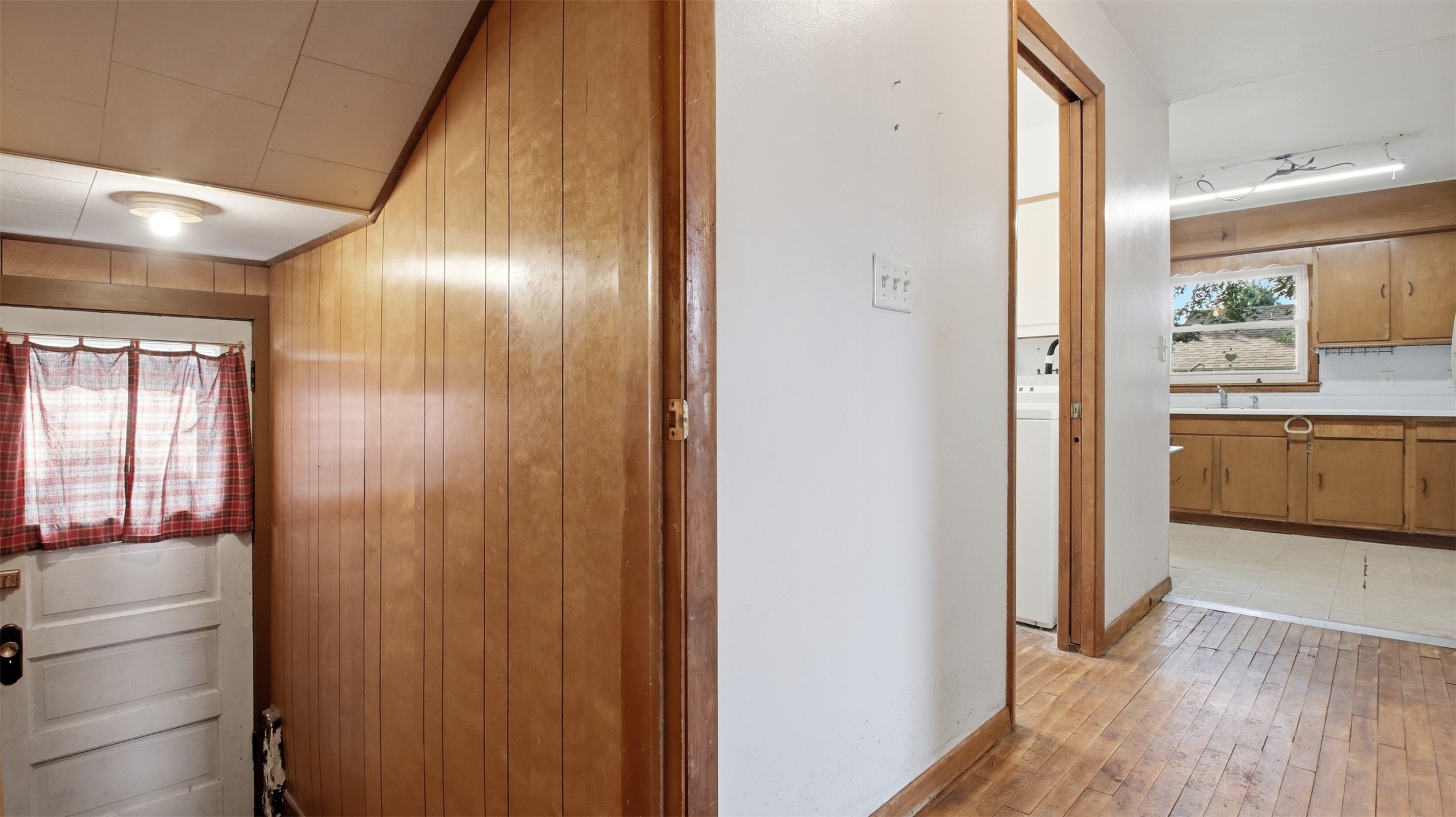 715 Water Street Property Photo 11