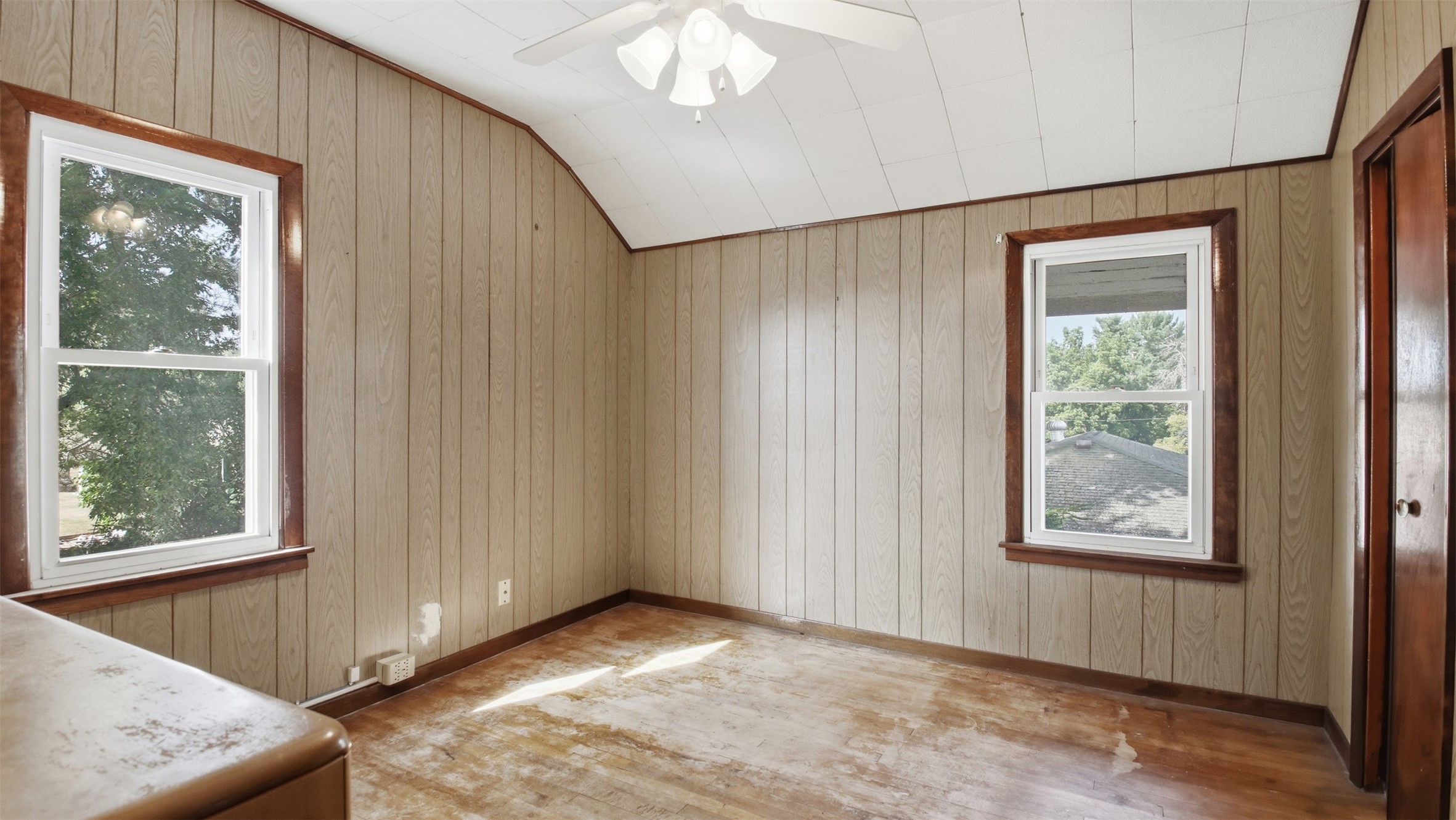 715 Water Street Property Photo 18