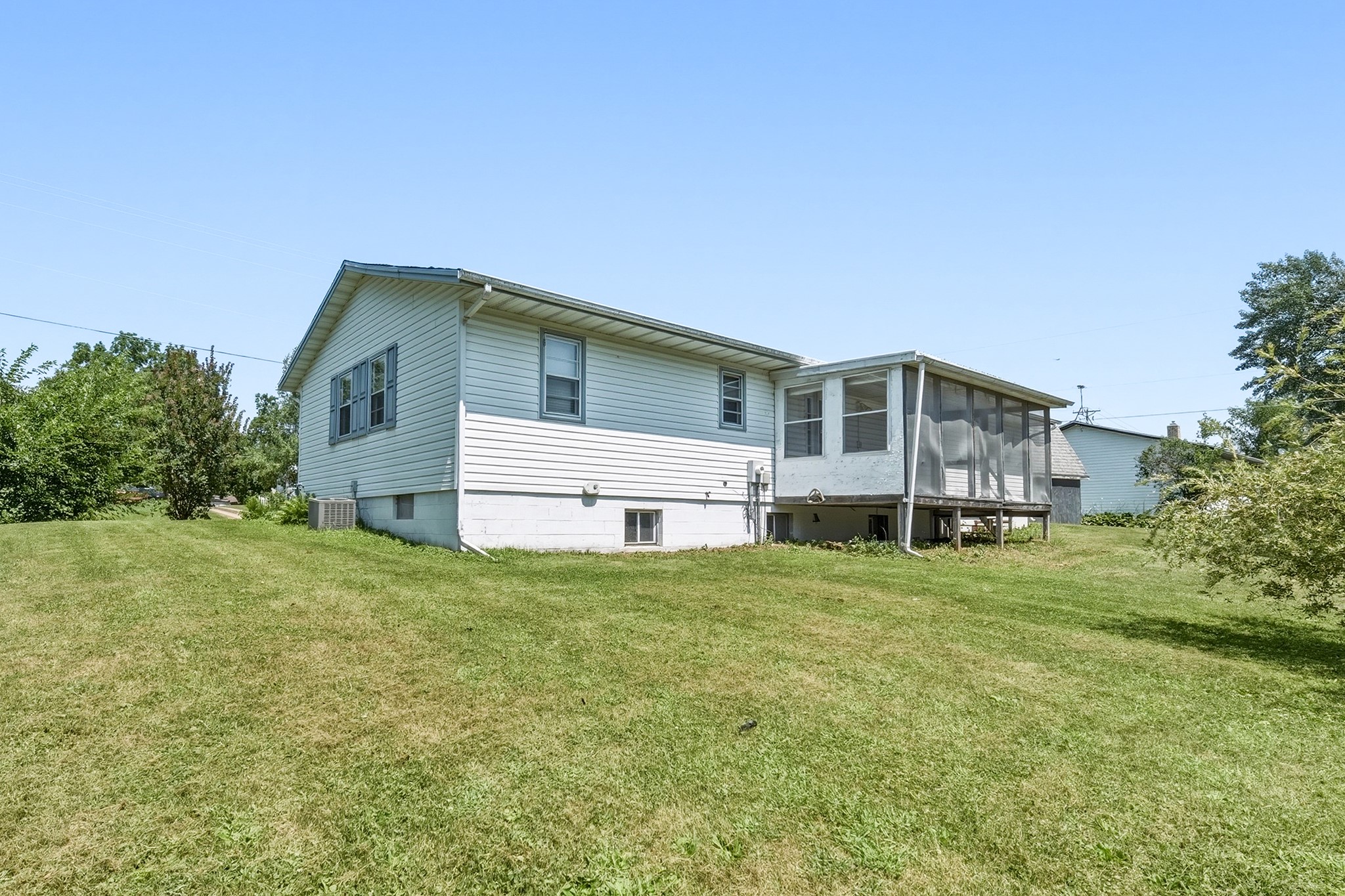 317 Grant Street Property Photo 5