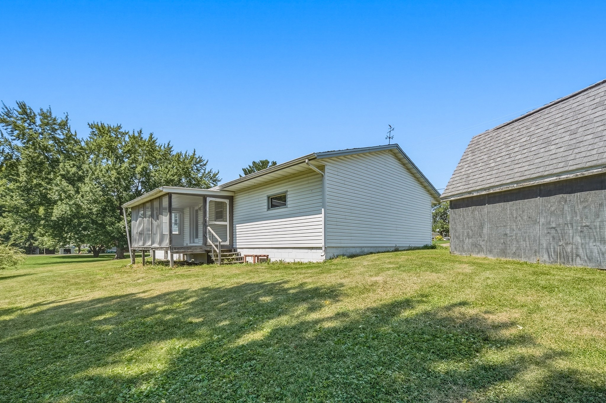 317 Grant Street Property Photo 6