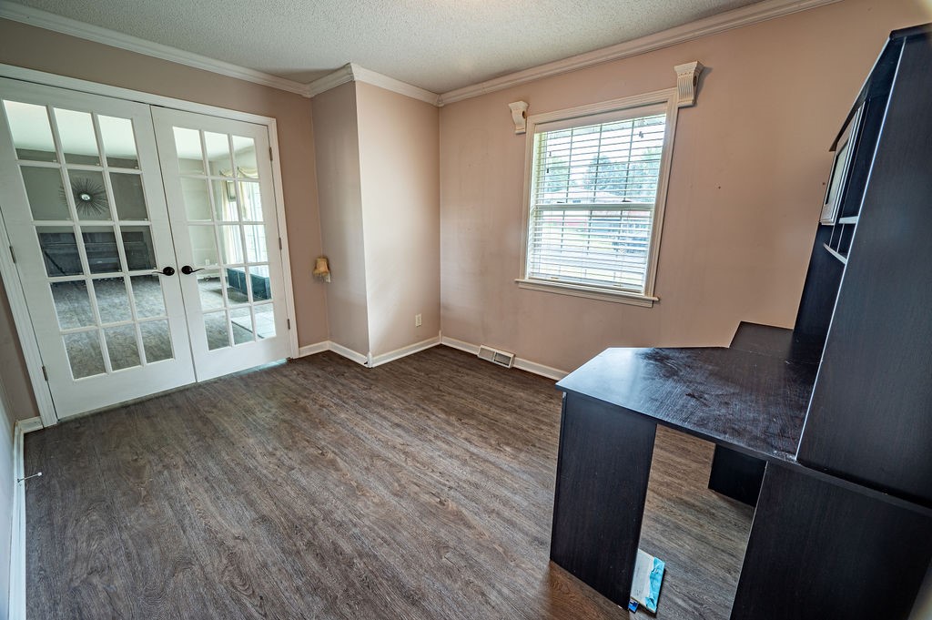 1205 Debra Street Property Photo 10