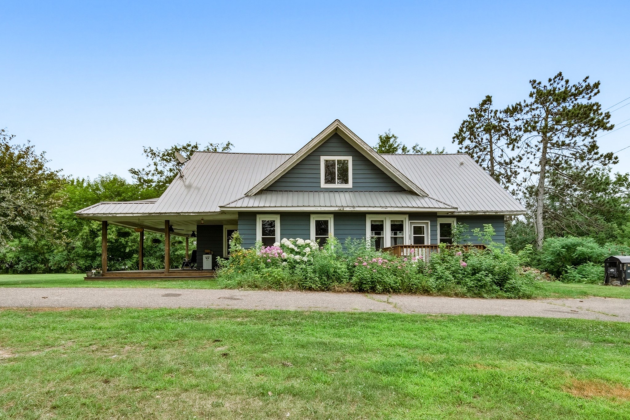 11005 W State Highway 48 Property Photo 2