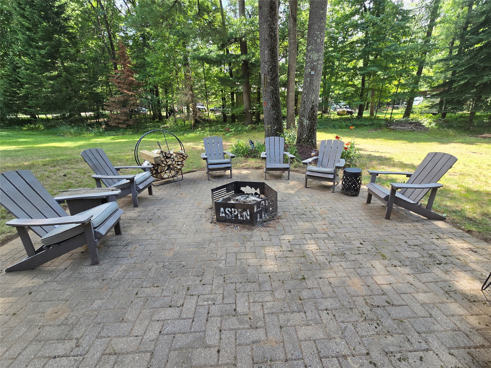 660 27 3/4 Street Property Photo 6