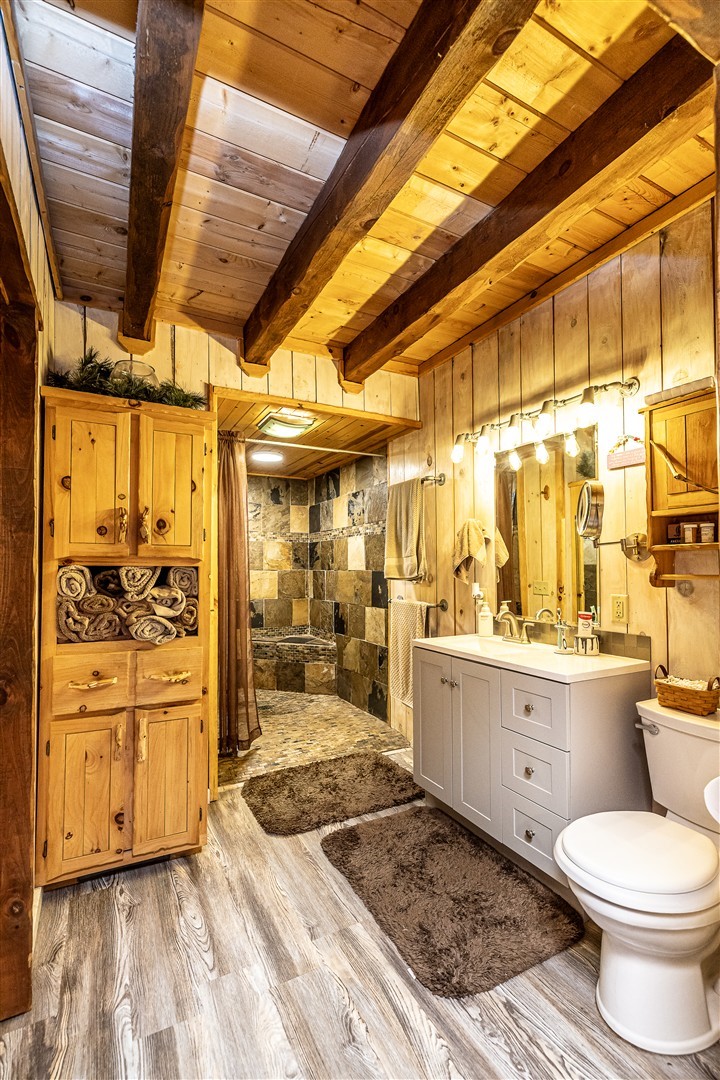 W15236 Taylor Road Property Photo 22