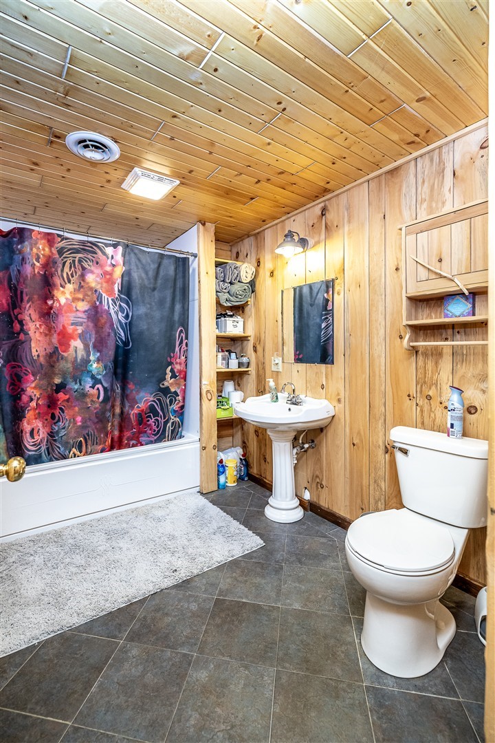 W15236 Taylor Road Property Photo 30
