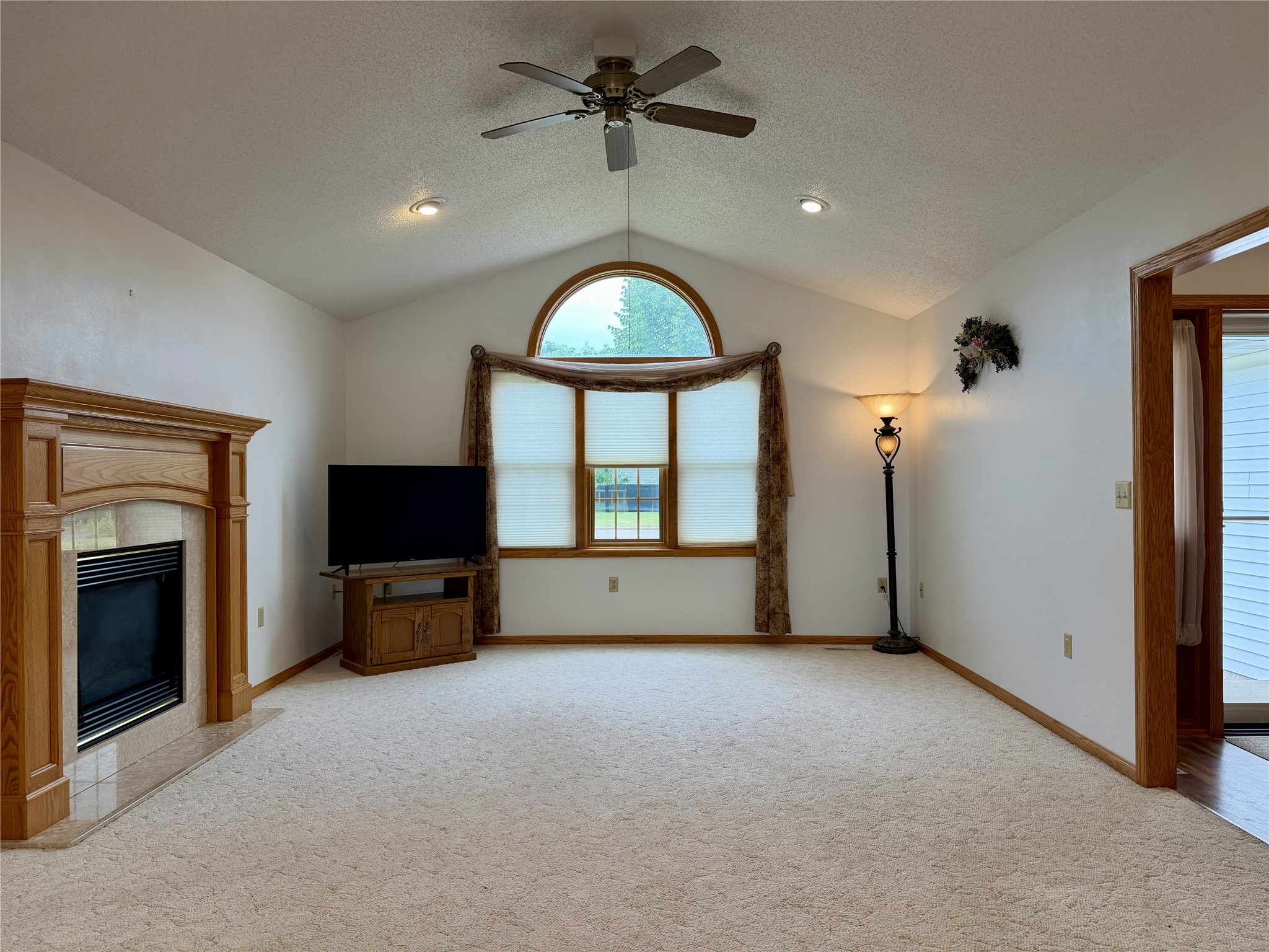 2321 5th Avenue Property Photo 3