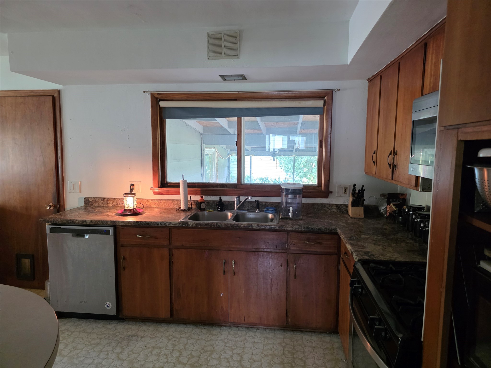 7 Pokegema Drive Property Photo 11