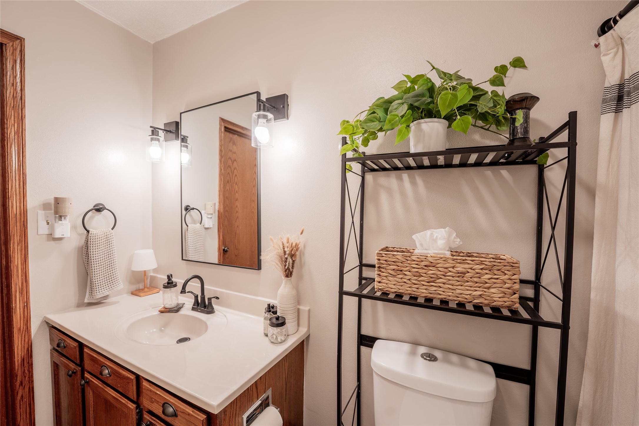 1127 5th Street E Property Photo 24