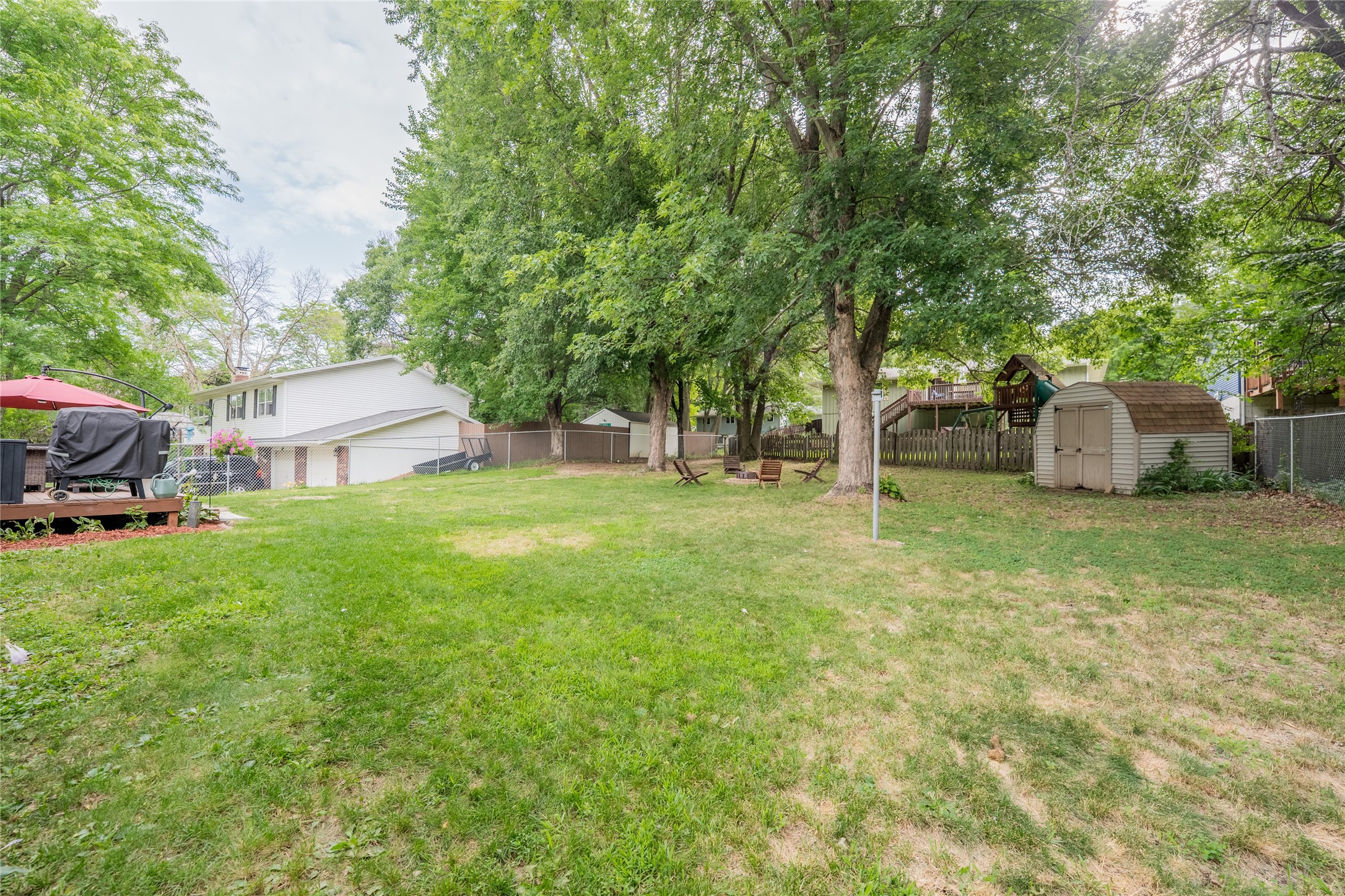 1127 5th Street E Property Photo 37