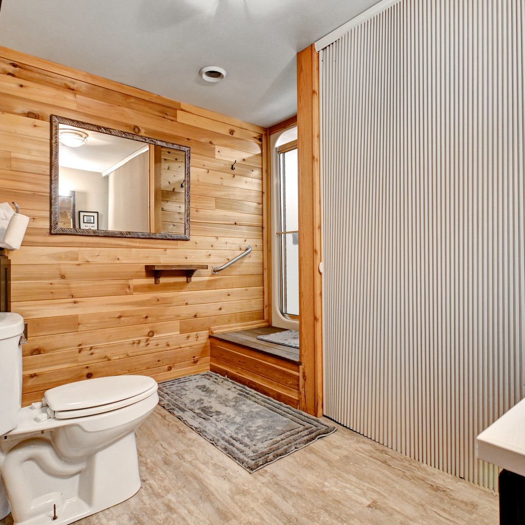 14013 E Catherine Lake Road Property Photo 17
