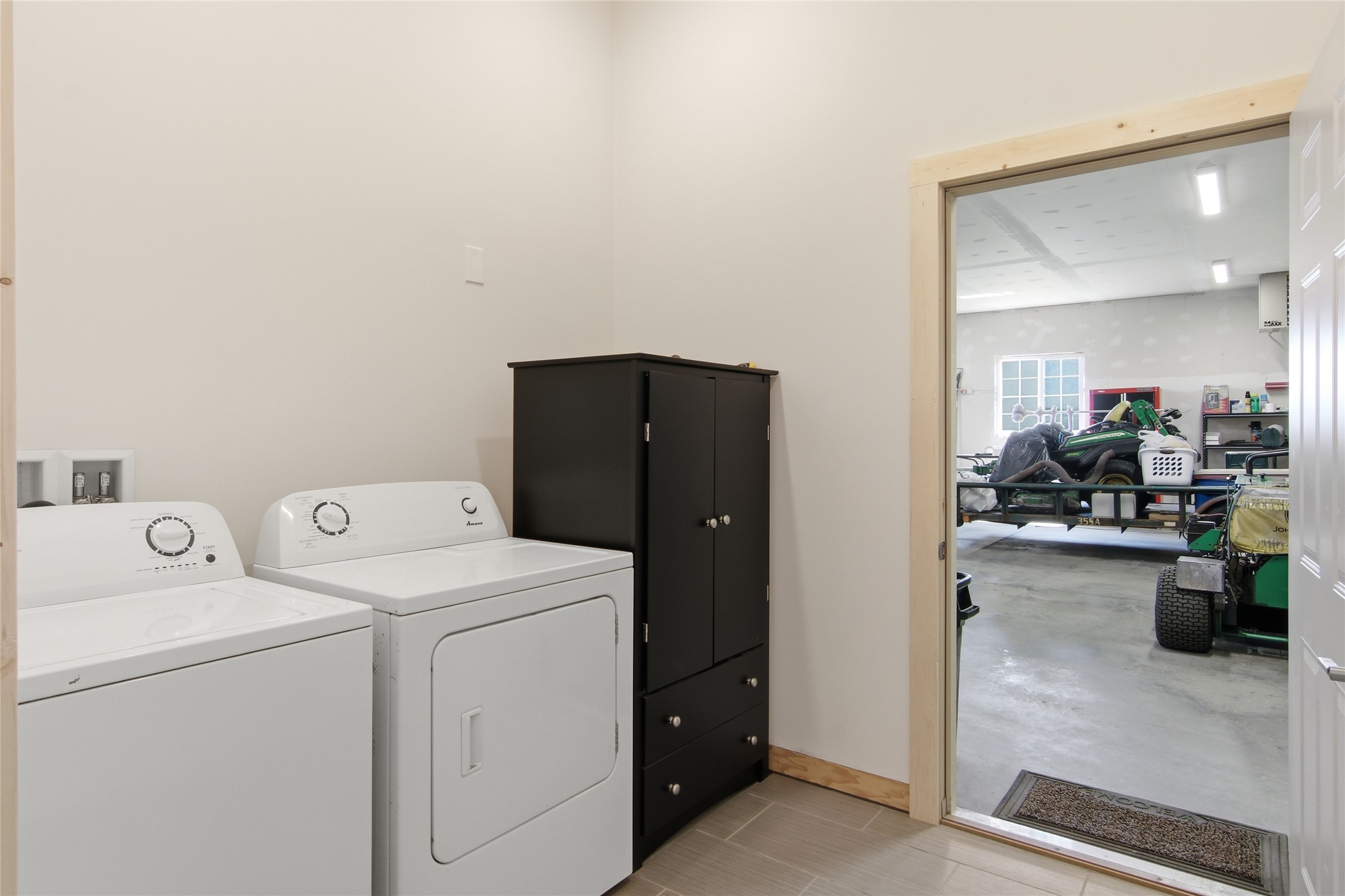 341 Amber View Street Property Photo 25