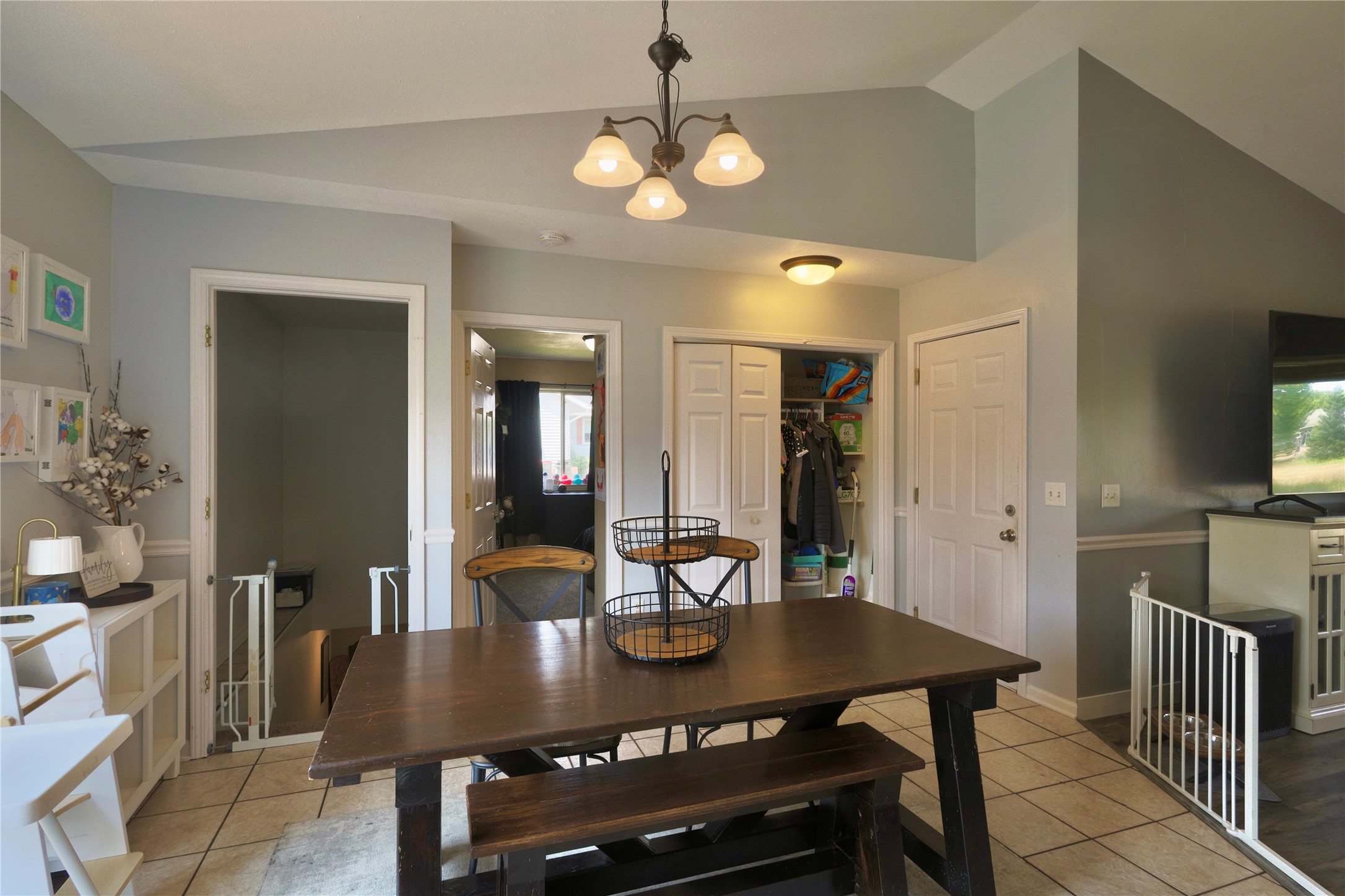 328 E Adams Avenue Property Photo 16