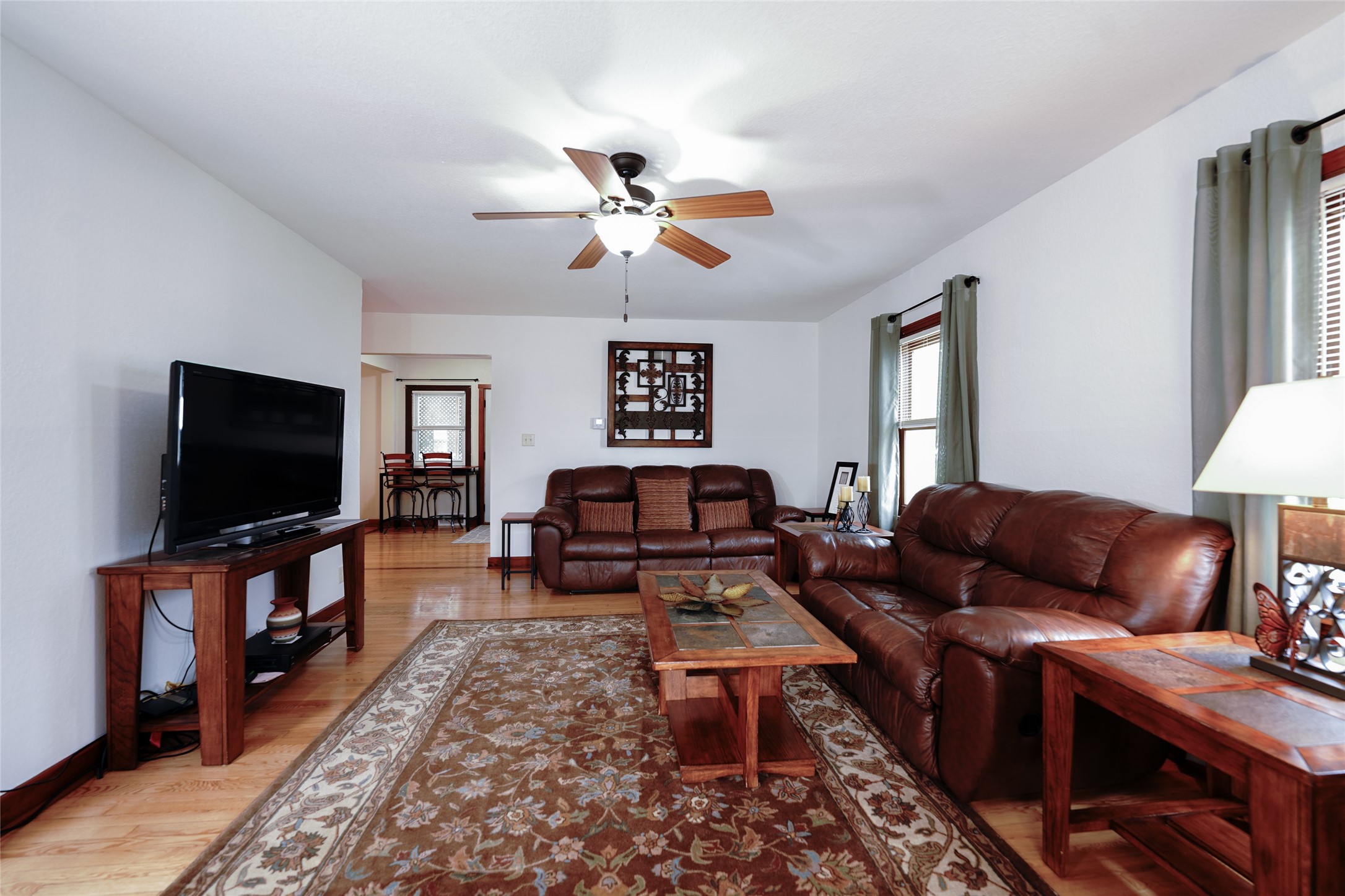 502 W Hudson Street Property Photo 4