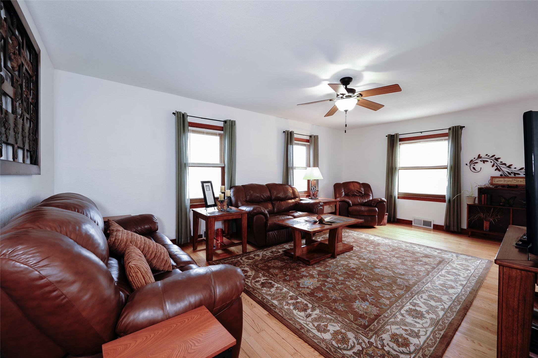 502 W Hudson Street Property Photo 6