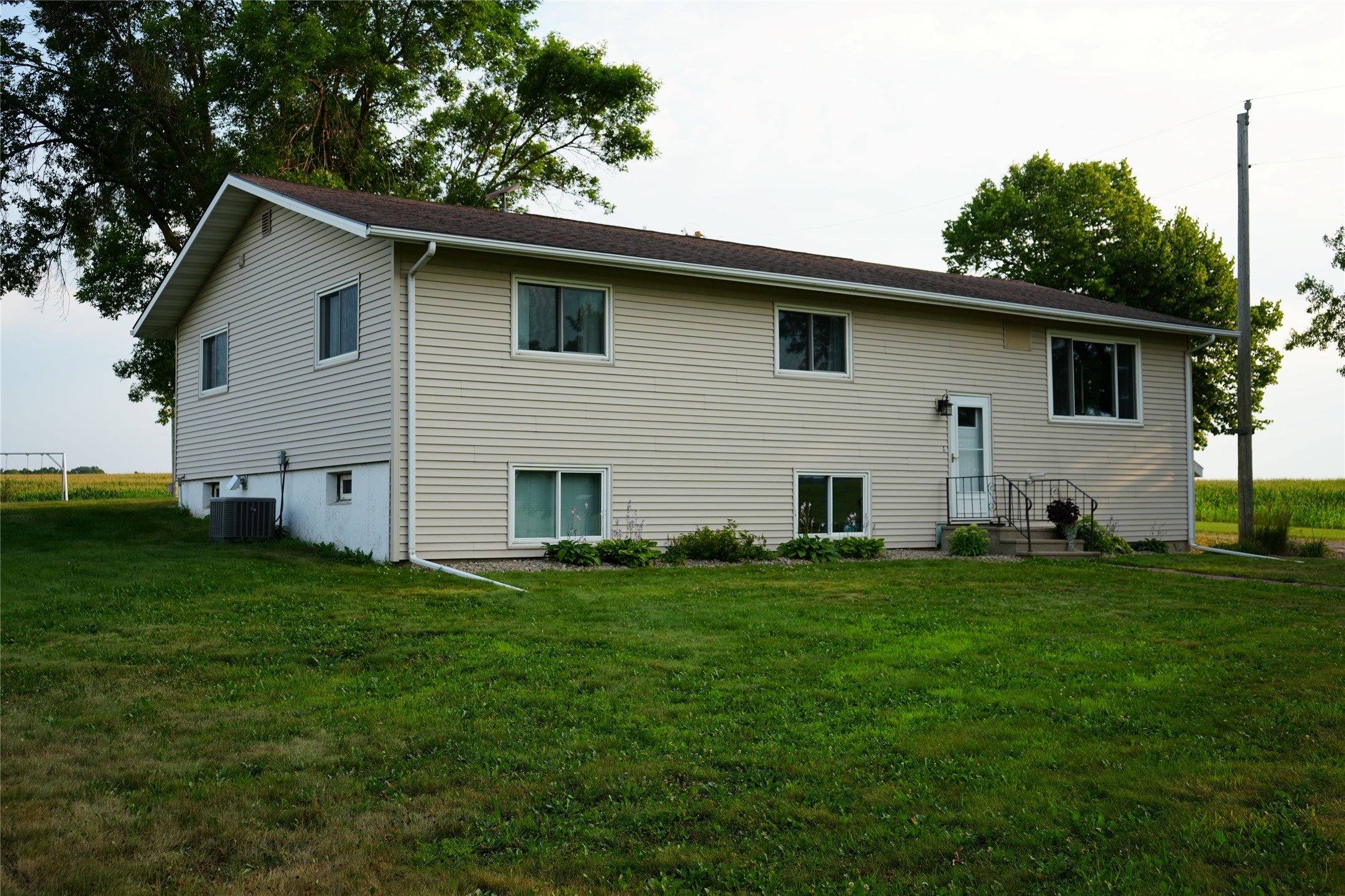 991 19th Avenue Property Photo 4