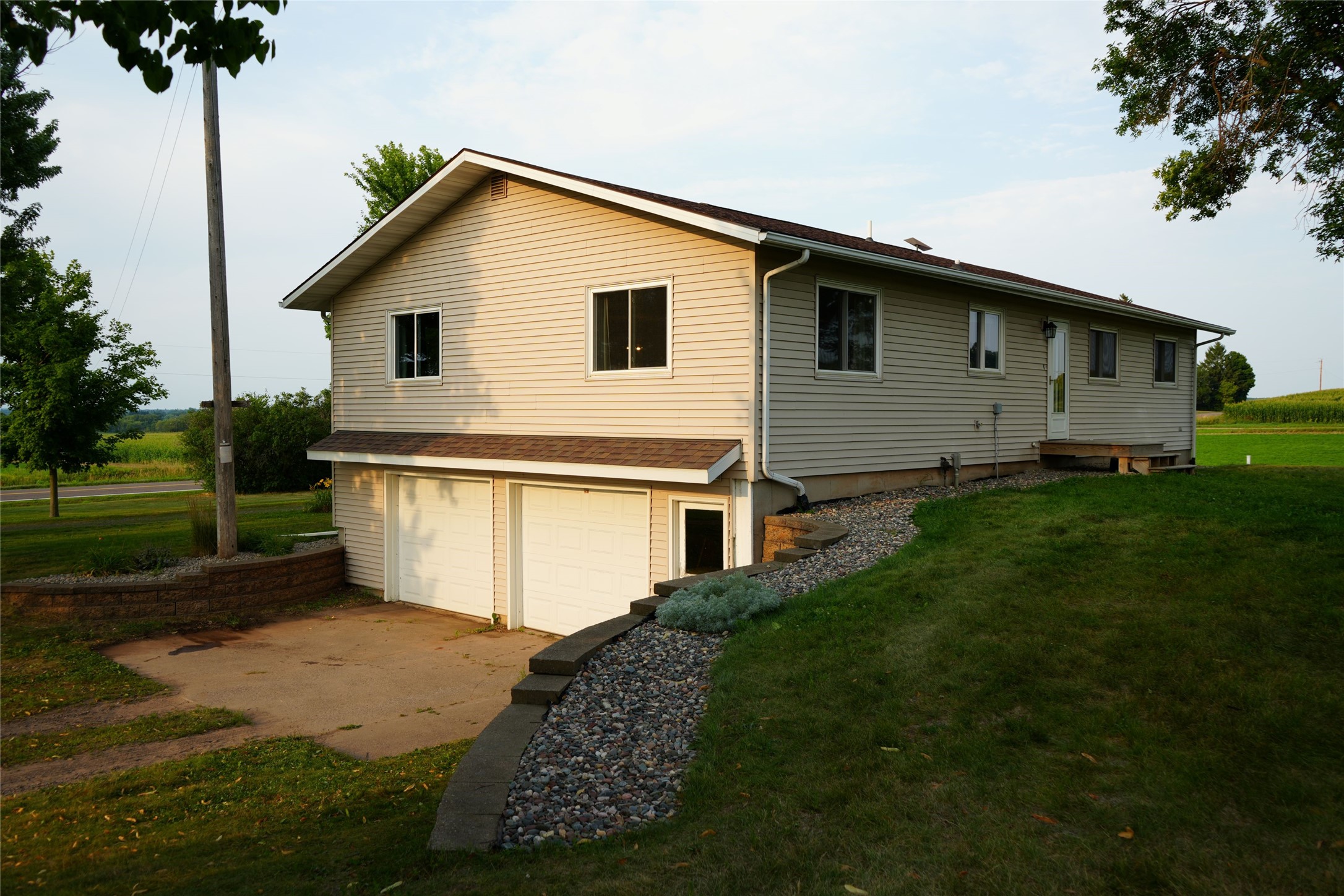 991 19th Avenue Property Photo 14