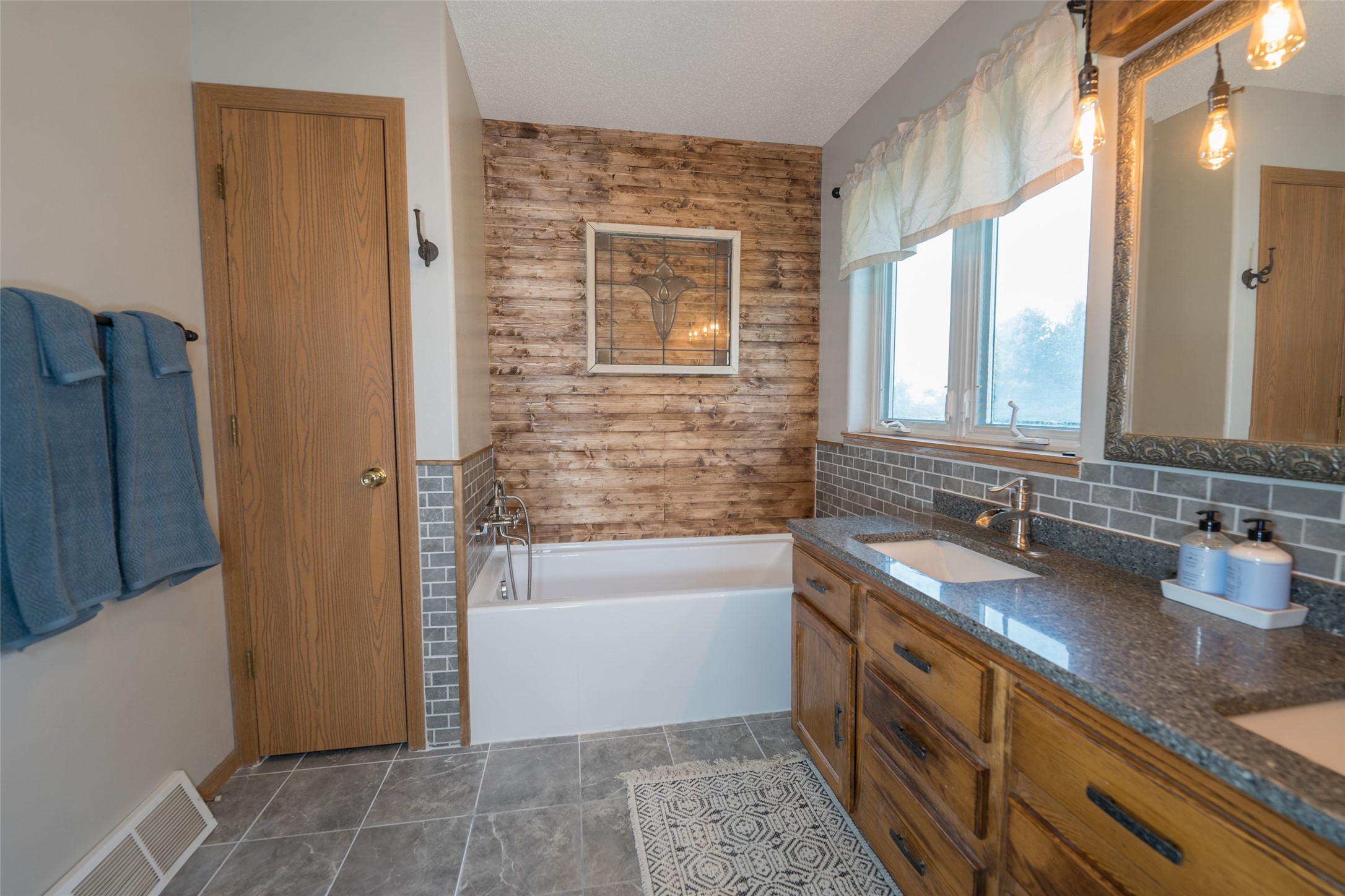 S373 Dammen Road Property Photo 26