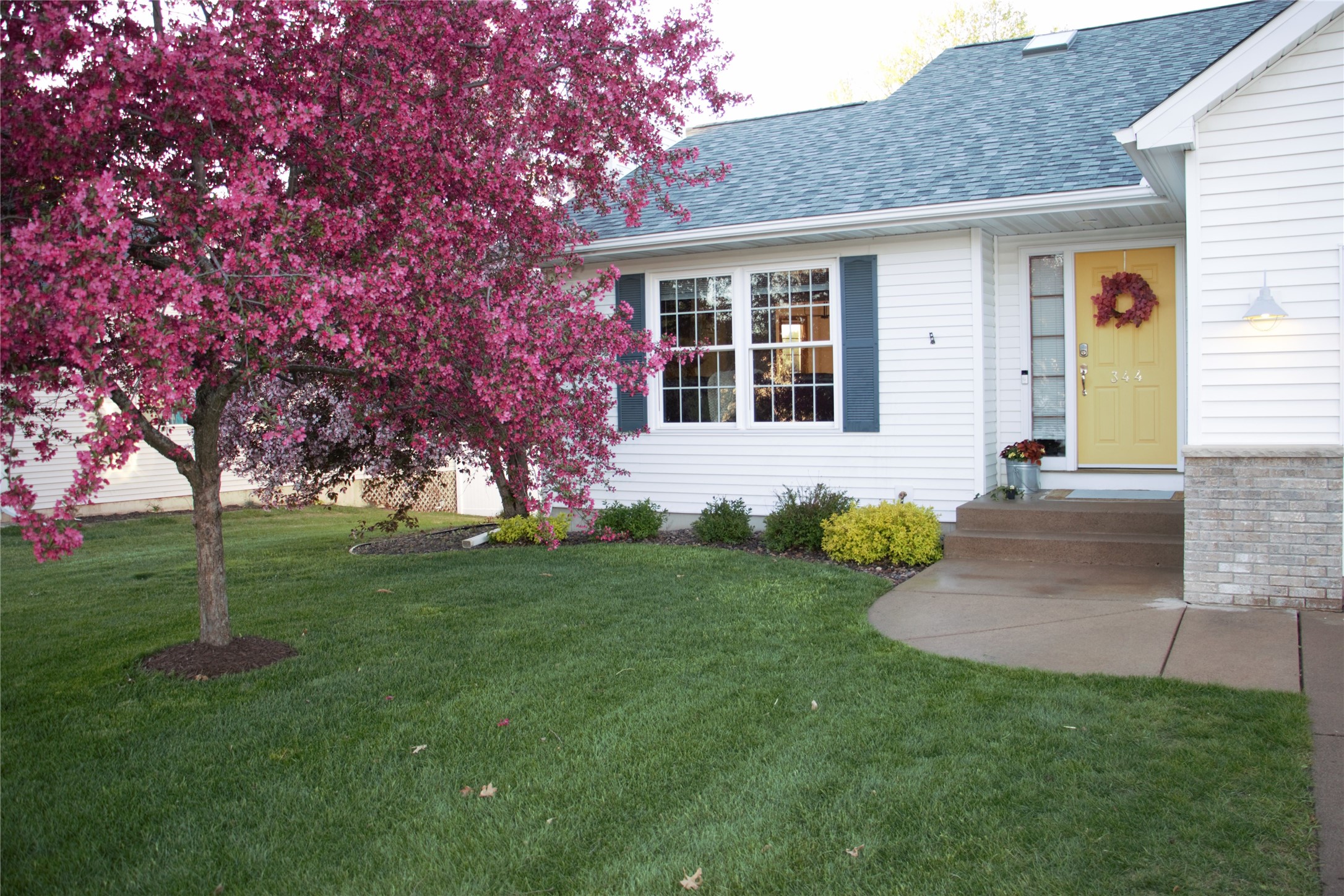 344 Saxonwood Road Property Photo 4