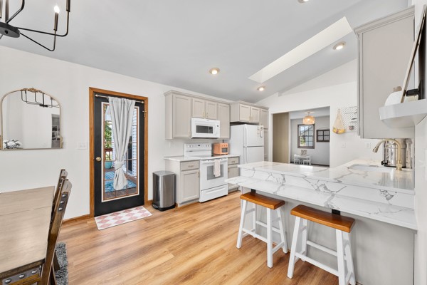 344 Saxonwood Road Property Photo 17